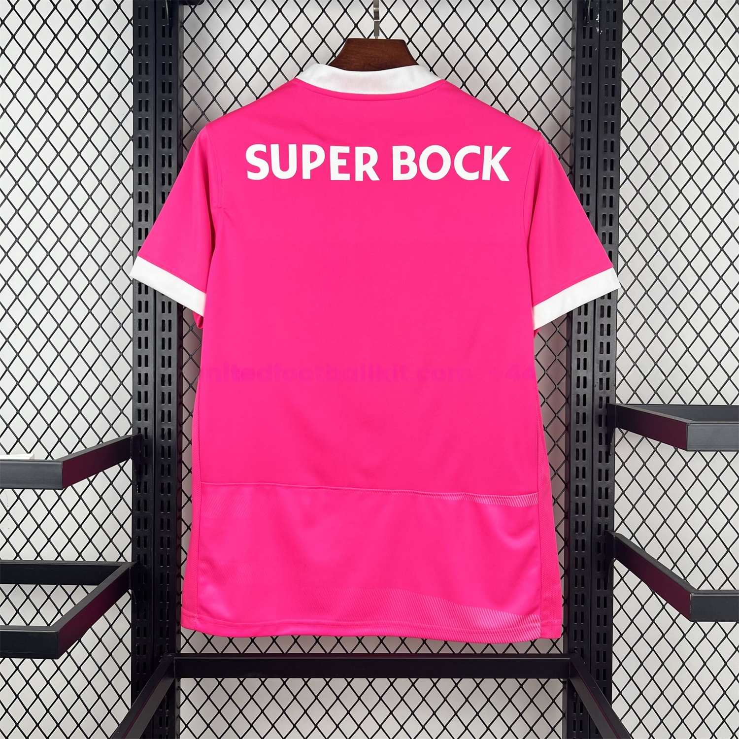 Sporting CP 26-27 Pink October Jersey - Fans Version - ManixJersey