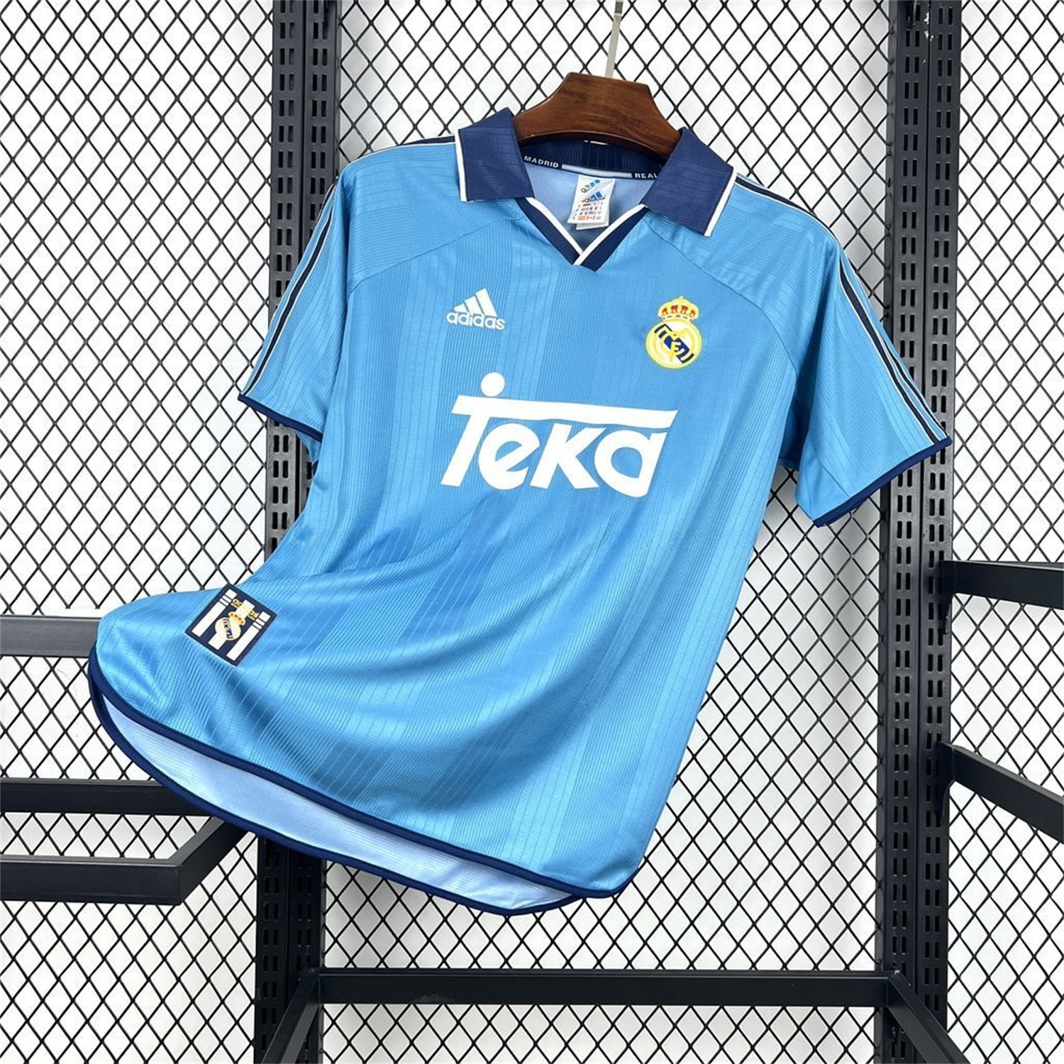 Retro Real Madrid 1999-00 Third Jersey - ManixJersey