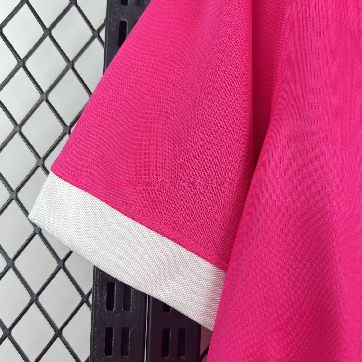 Sporting CP 26-27 Pink October Jersey - Fans Version - ManixJersey