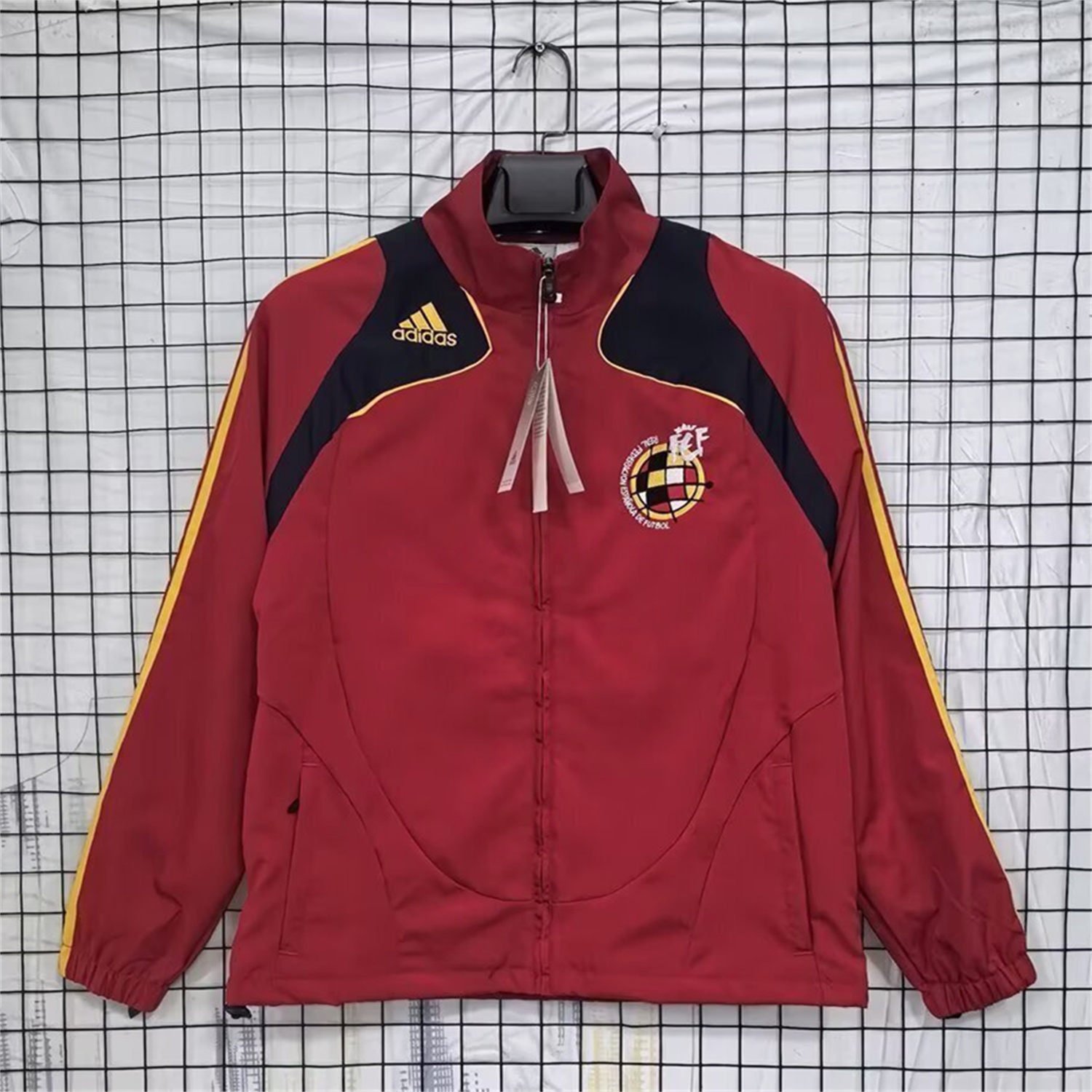 Retro Spain 2007 Red Windbreaker - ManixJersey