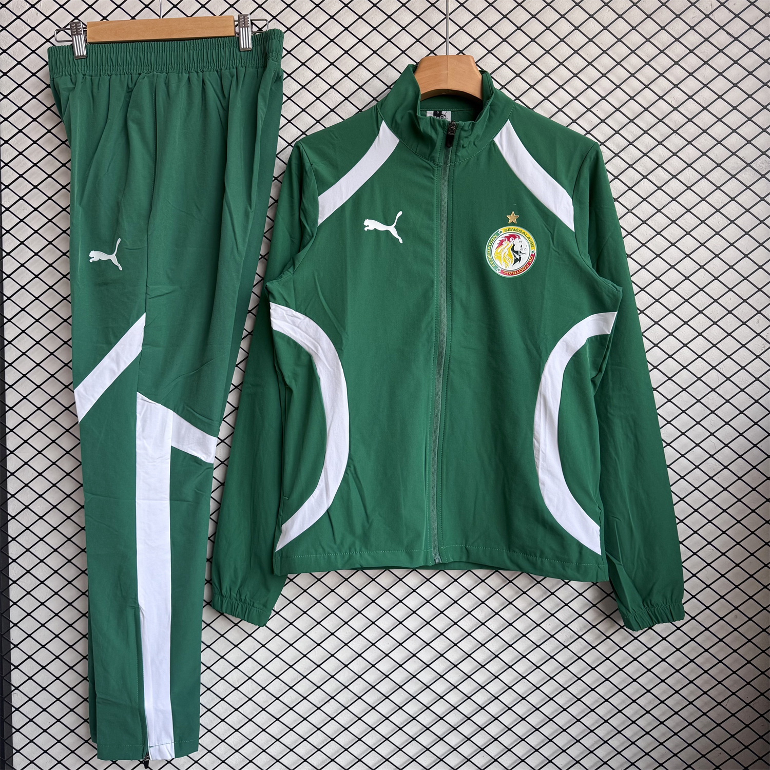 Senegal 2026 Windbreaker Training Set - Green Top and Pants - ManixJersey