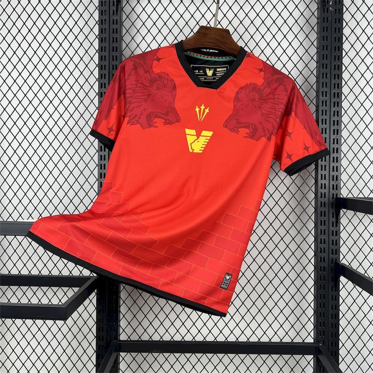 Venezia FC 25-26 Fourth Red Unsponsored Jersey - Fans Version - ManixJersey