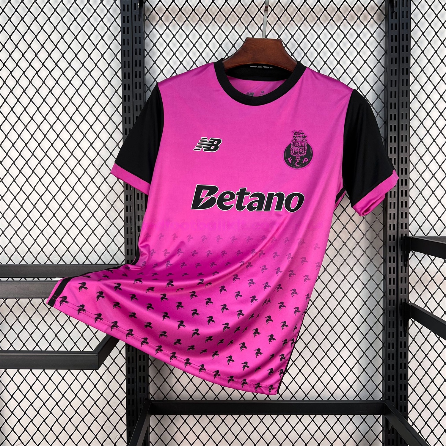 Porto 26-27 Bright Pink With Black Special Jersey - Fans Version - ManixJersey
