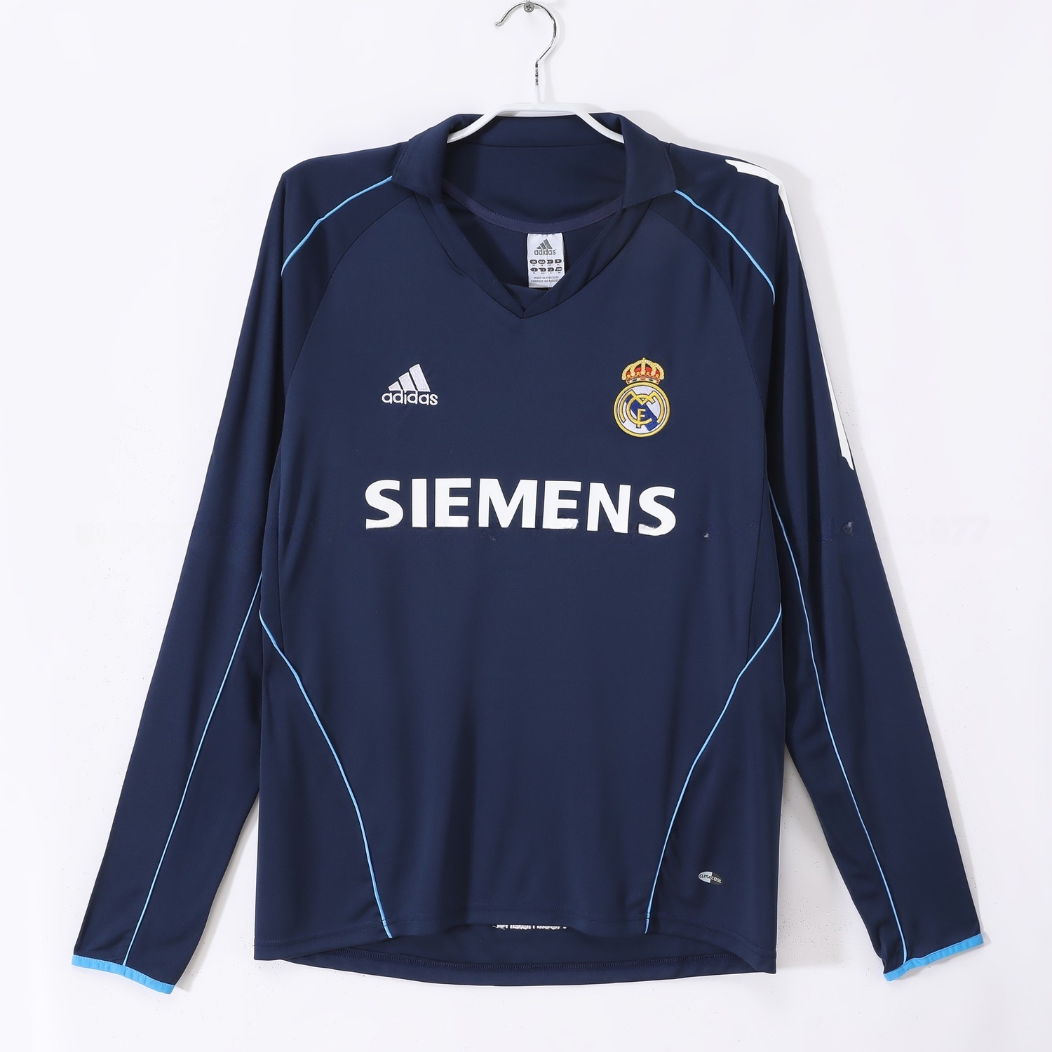 Retro Real Madrid 2005-06 Away Long Sleeves Jersey - ManixJersey