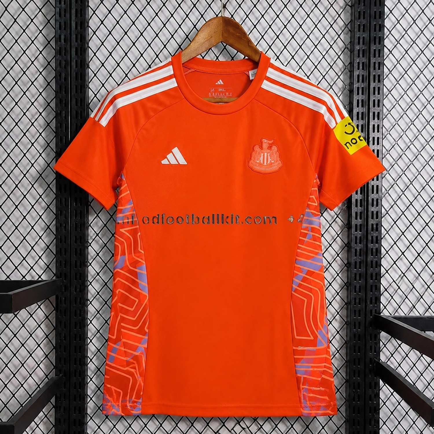 Newcastle United 26-27 Goalkeeper Orange Jersey - Fans Version - ManixJersey