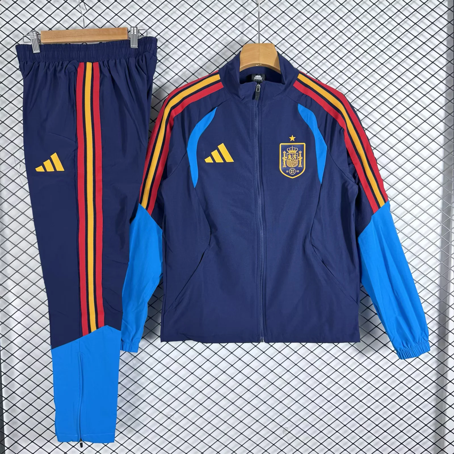 Spain 2026 Windbreaker Training Set - Blue Top and Pants - ManixJersey