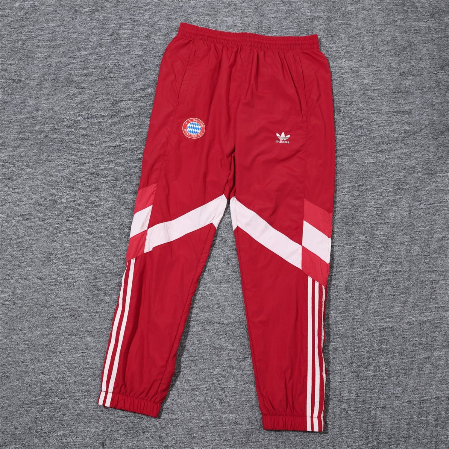 Bayern Munich 25-26 Terrace Icon Pants - Red - ManixJersey