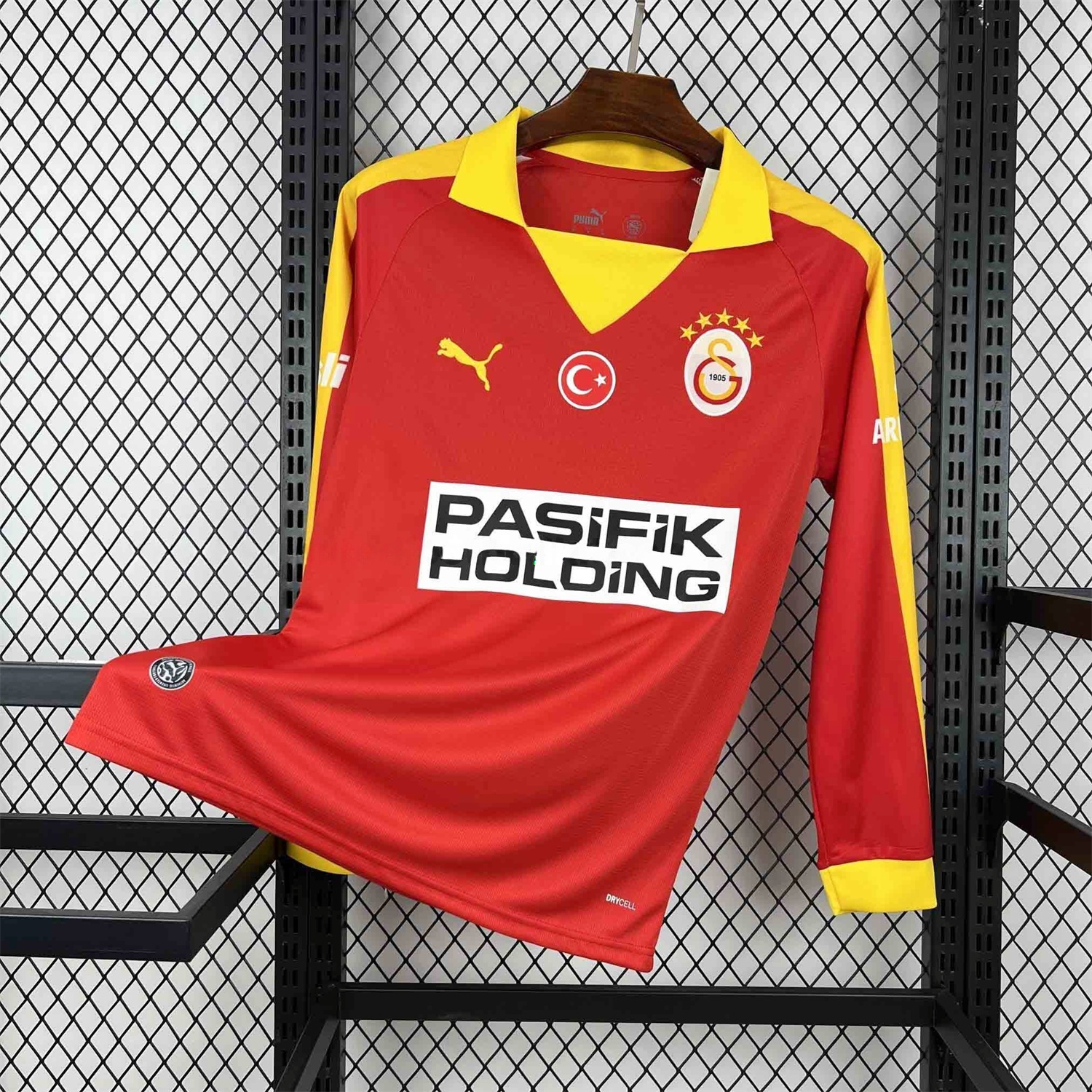 Galatasaray 25-26 Red Long Sleeves Jersey - Fans Version - ManixJersey