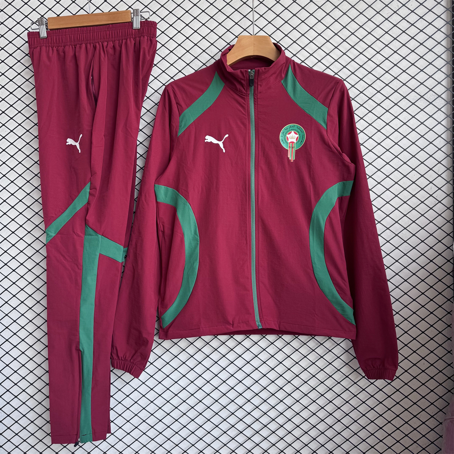 Morocco 2026 Windbreaker Training Set - Red With Green Top and Pants - ManixJersey