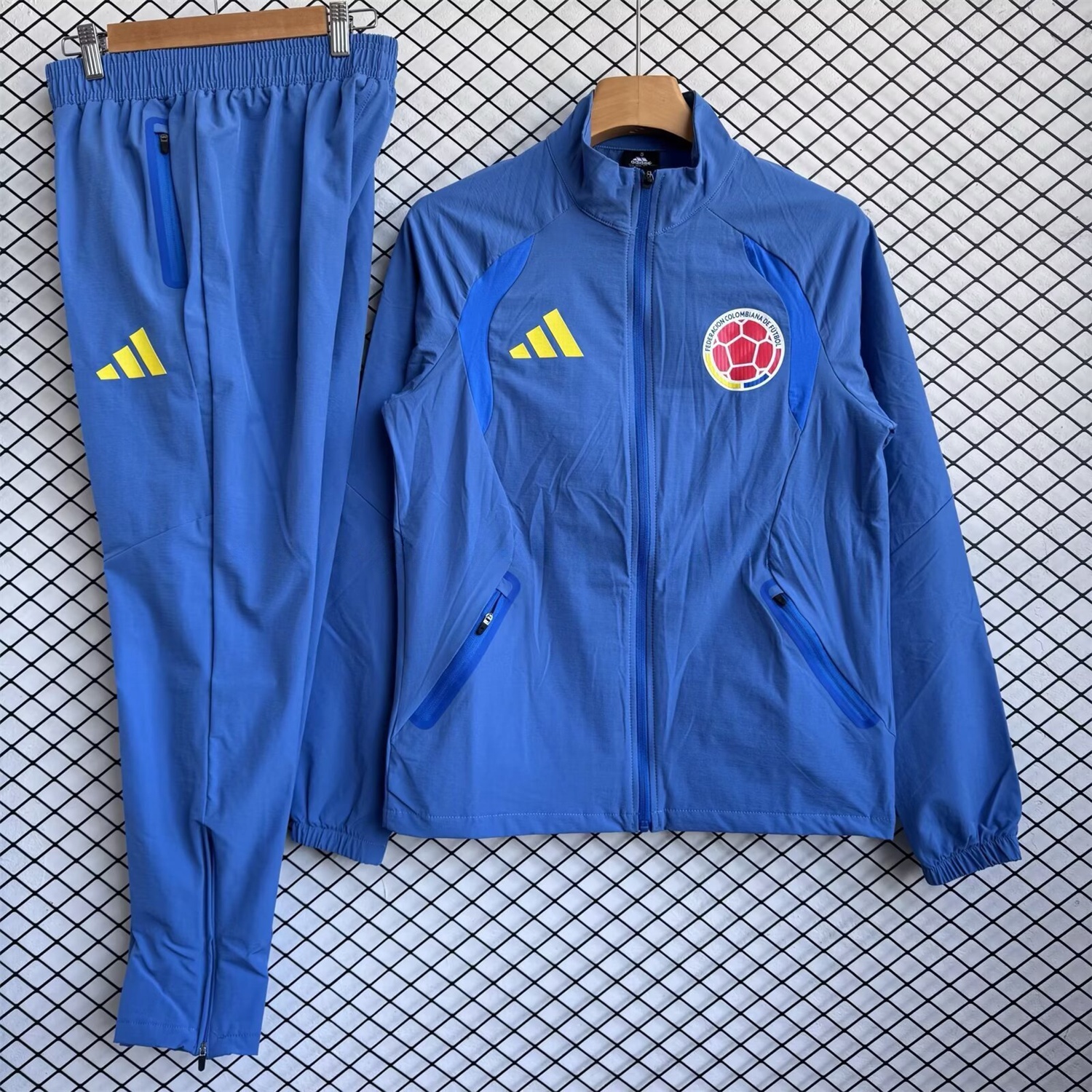 Colombia 2026 Windbreaker Training Set - Ocean Blue Top and Pants - ManixJersey