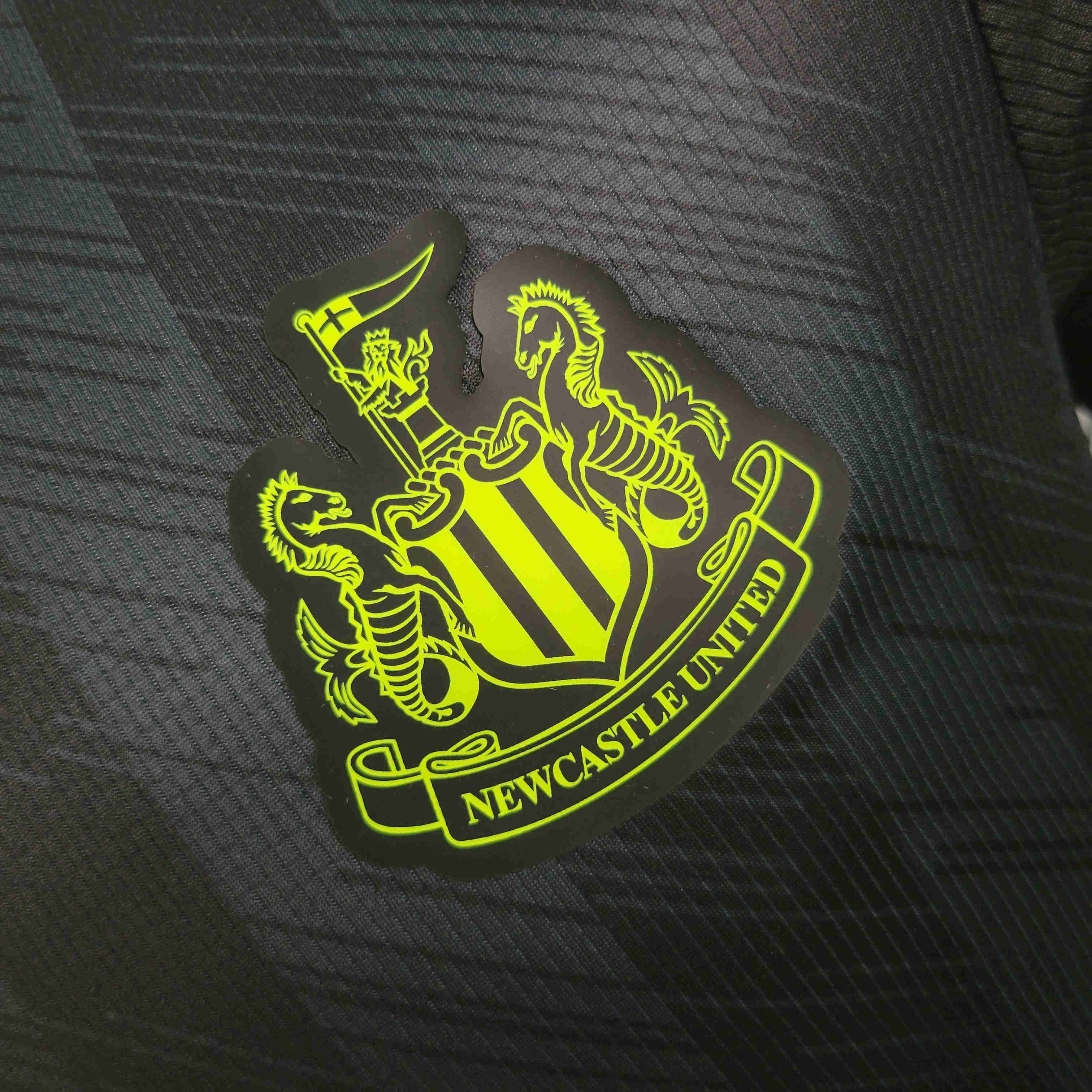 Newcastle United 23-24 Training Jersey - Player Version - ManixJersey