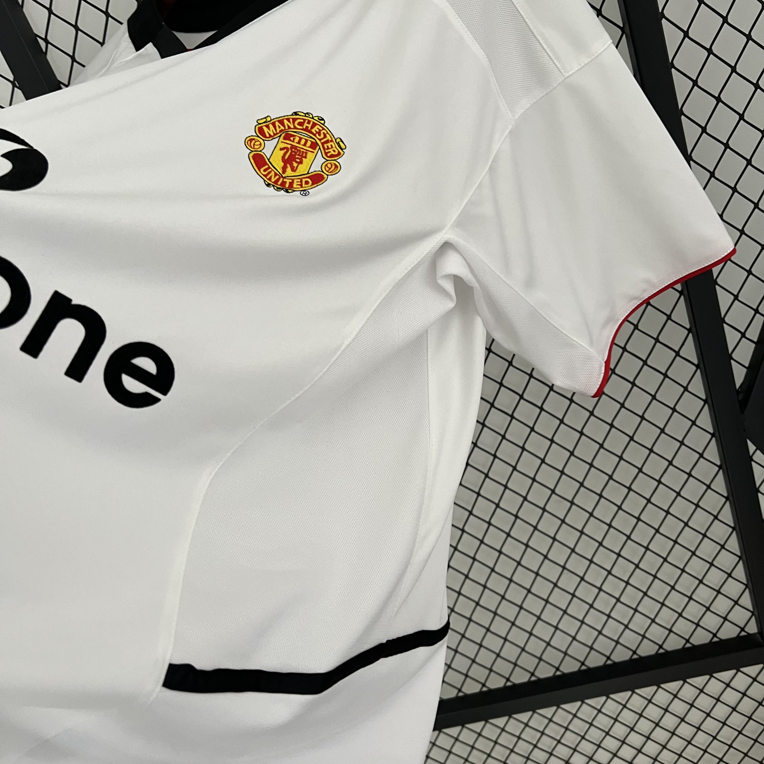 Manchester United Retro 03-04 Away Stadium Jersey - ManixJersey