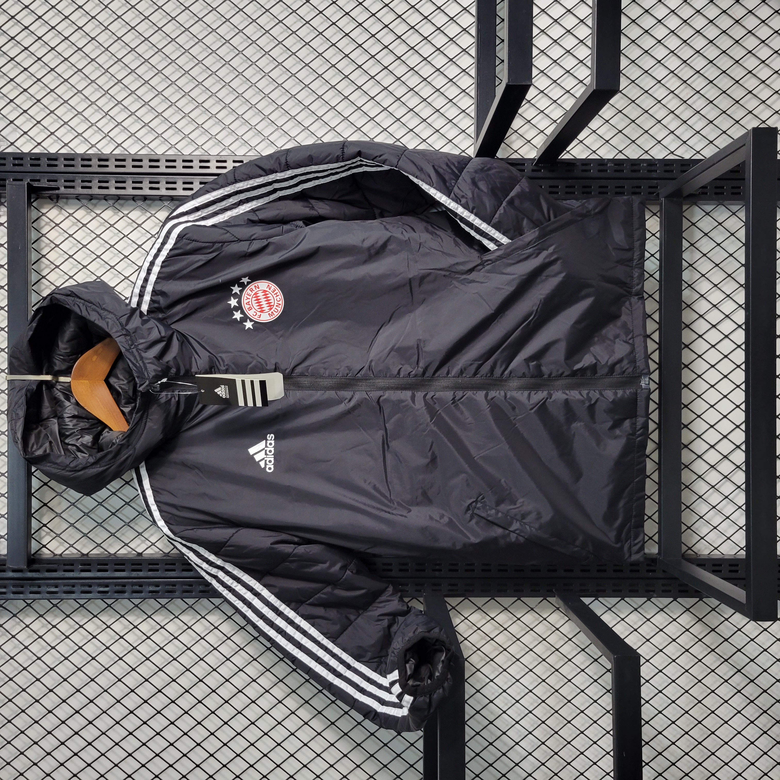 Bayern Munich 23-24 Men's Hooded Thermal Cotton Jacket Black - ManixJersey