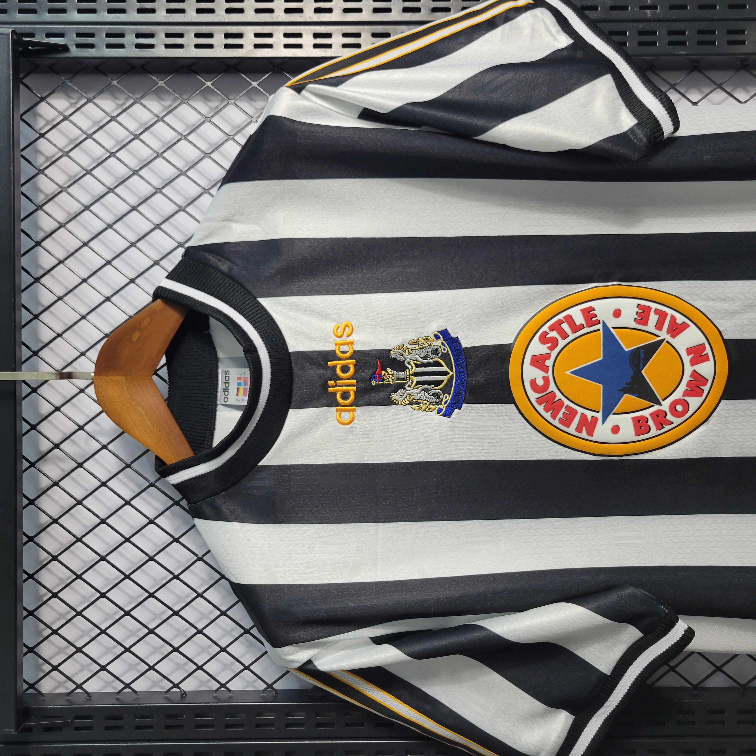 Retro Newcastle United 1995-97 Home Stadium Jersey - ManixJersey