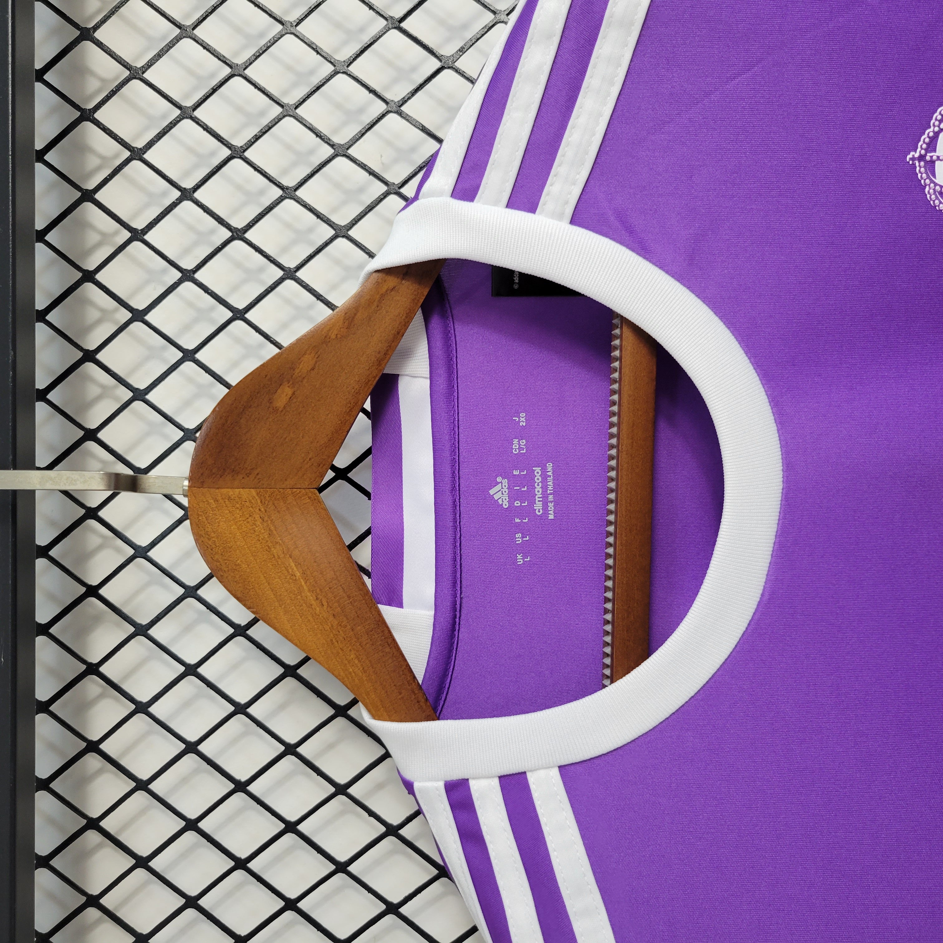 Real Madrid Retro 16-17 Away Jersey - Champions League Final Version - ManixJersey