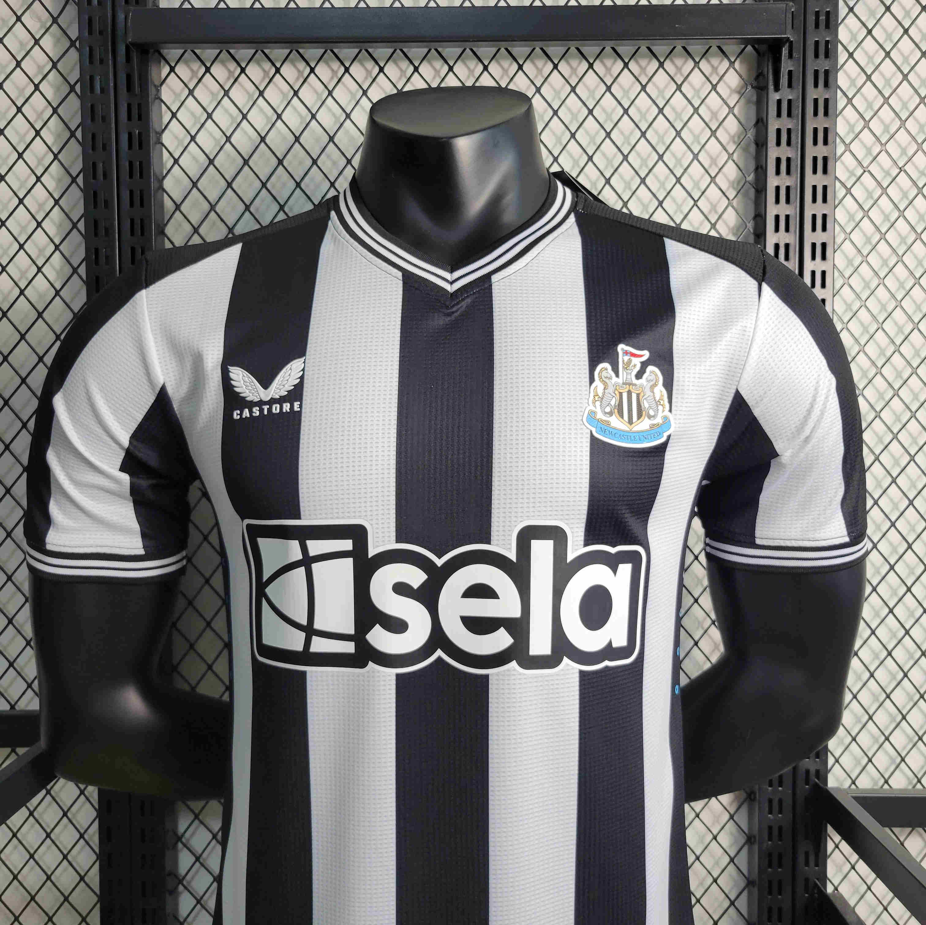Newcastle United 23-24 Home Stadium Jersey - Player Version - ManixJersey
