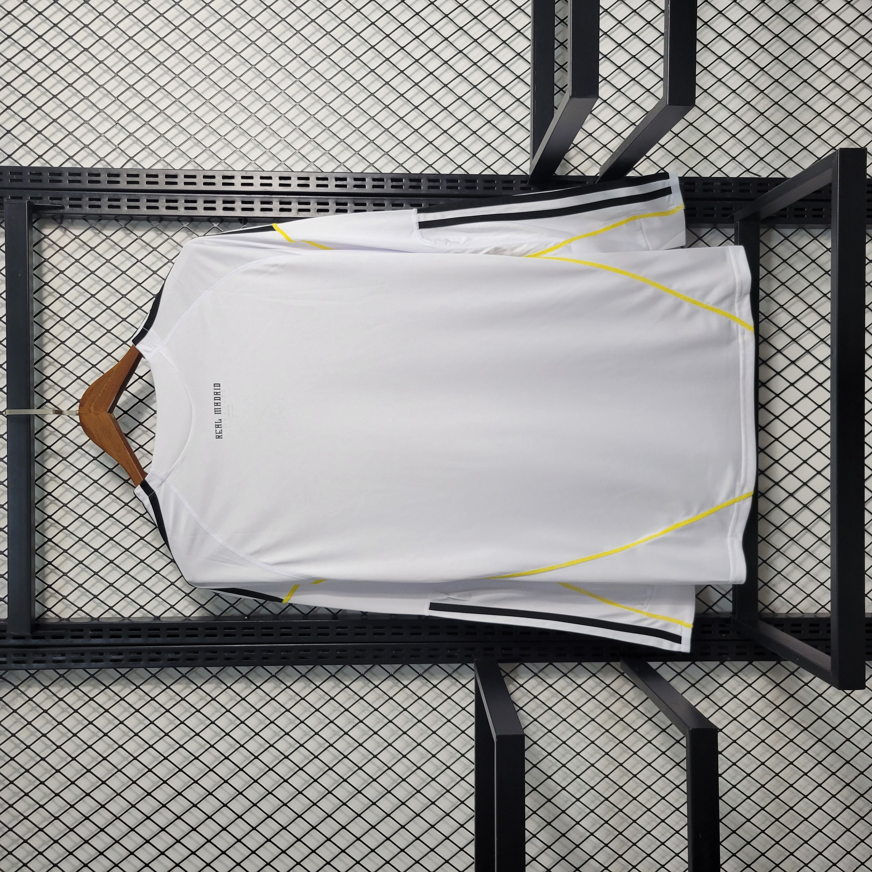 Retro Real Madrid 09-10 Home Stadium Long Sleeve Jersey - ManixJersey