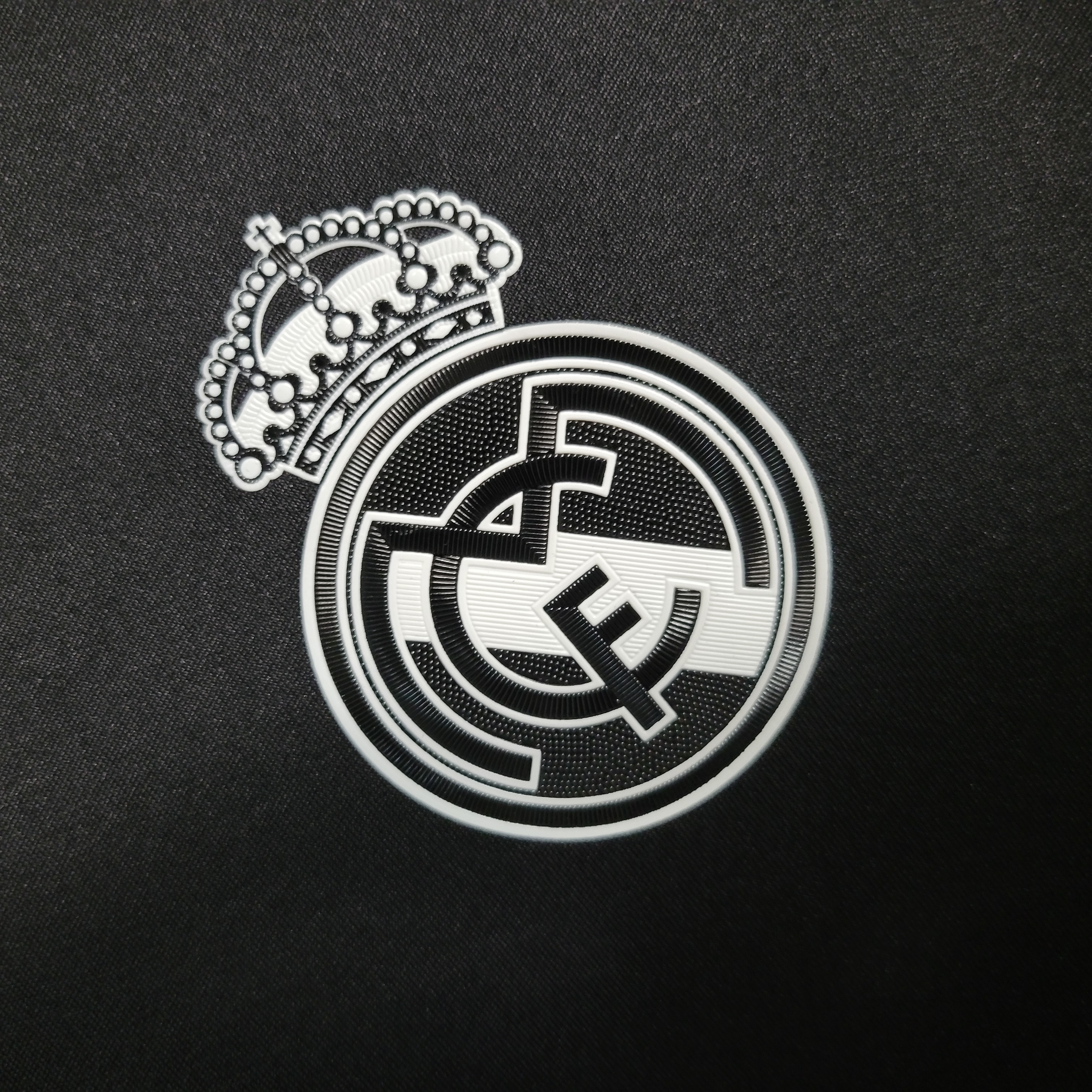 Real Madrid Retro 16-17 Third Long Sleeve Jersey - ManixJersey