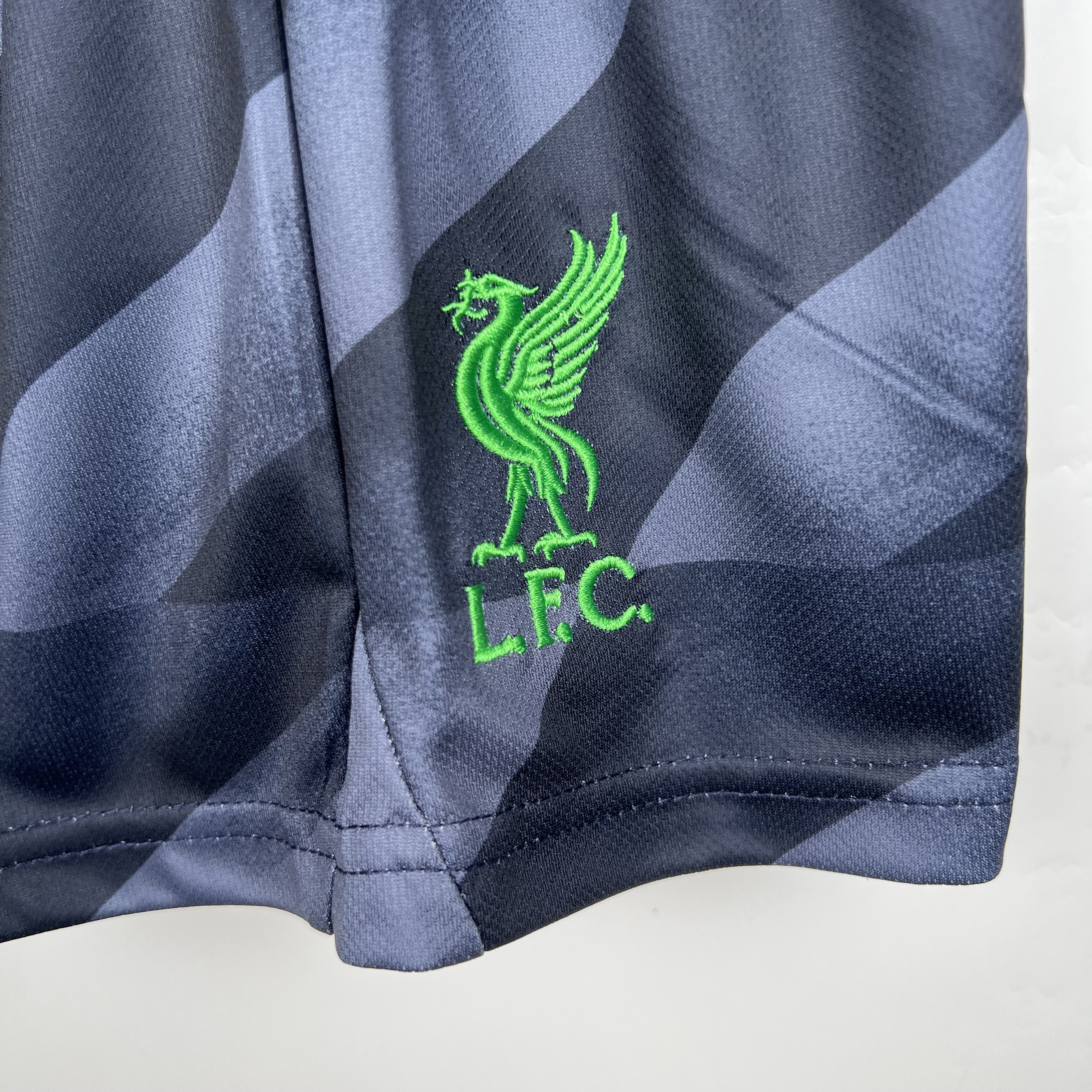 Liverpool 23-24 Black Goalkeeper Kids Kit - ManixJersey