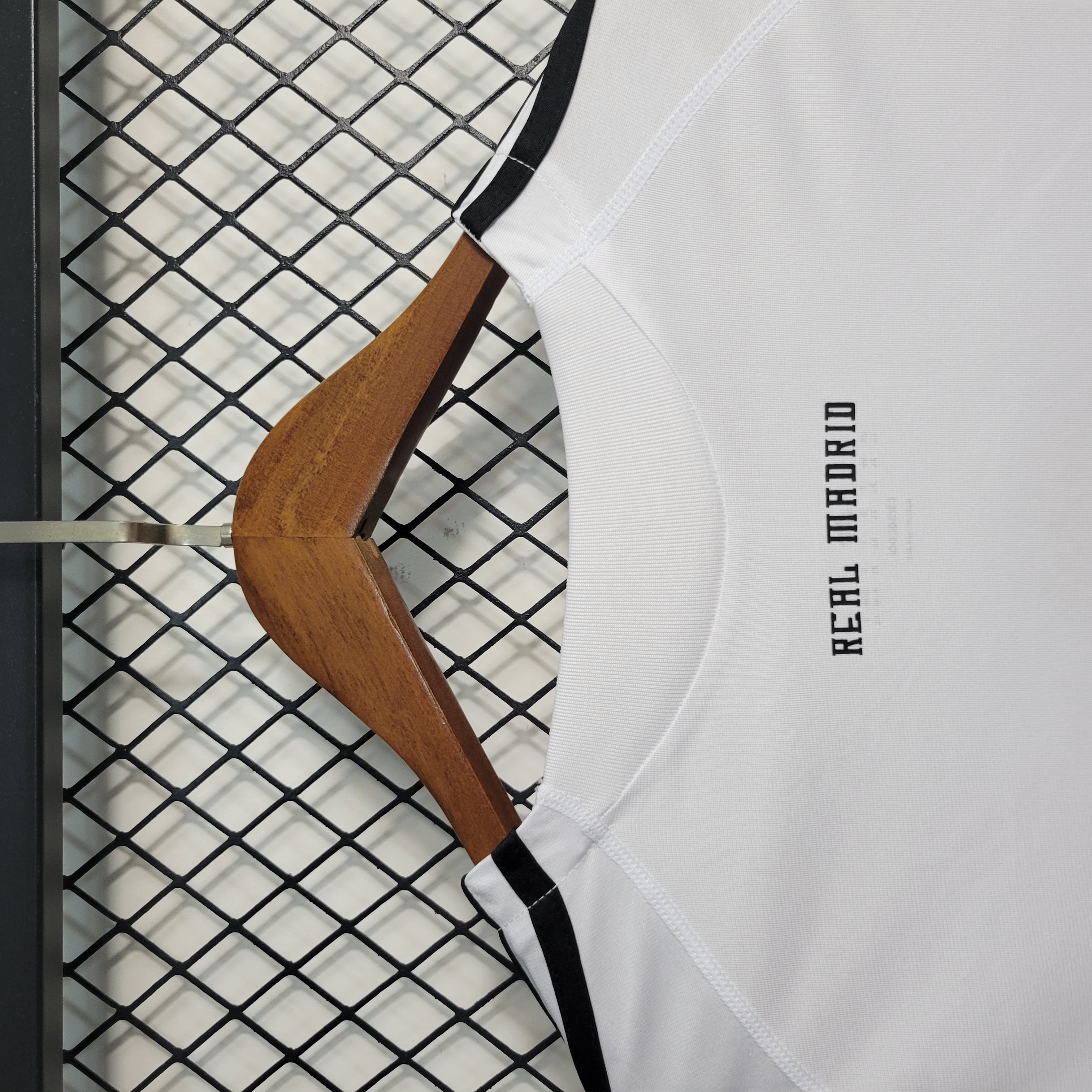 Retro Real Madrid 09-10 Home Stadium Jersey - ManixJersey