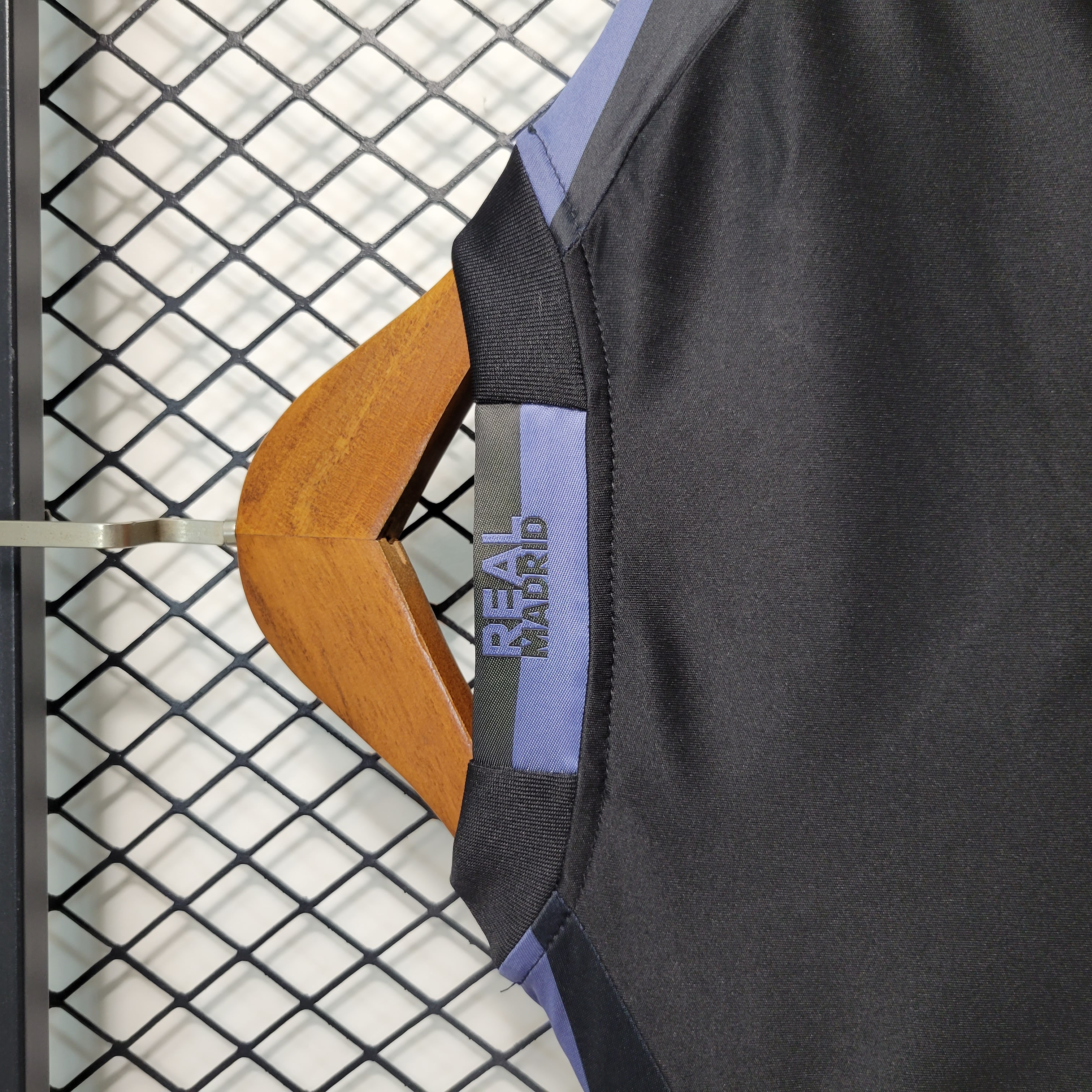 Real Madrid Retro 16-17 Third Jersey - ManixJersey