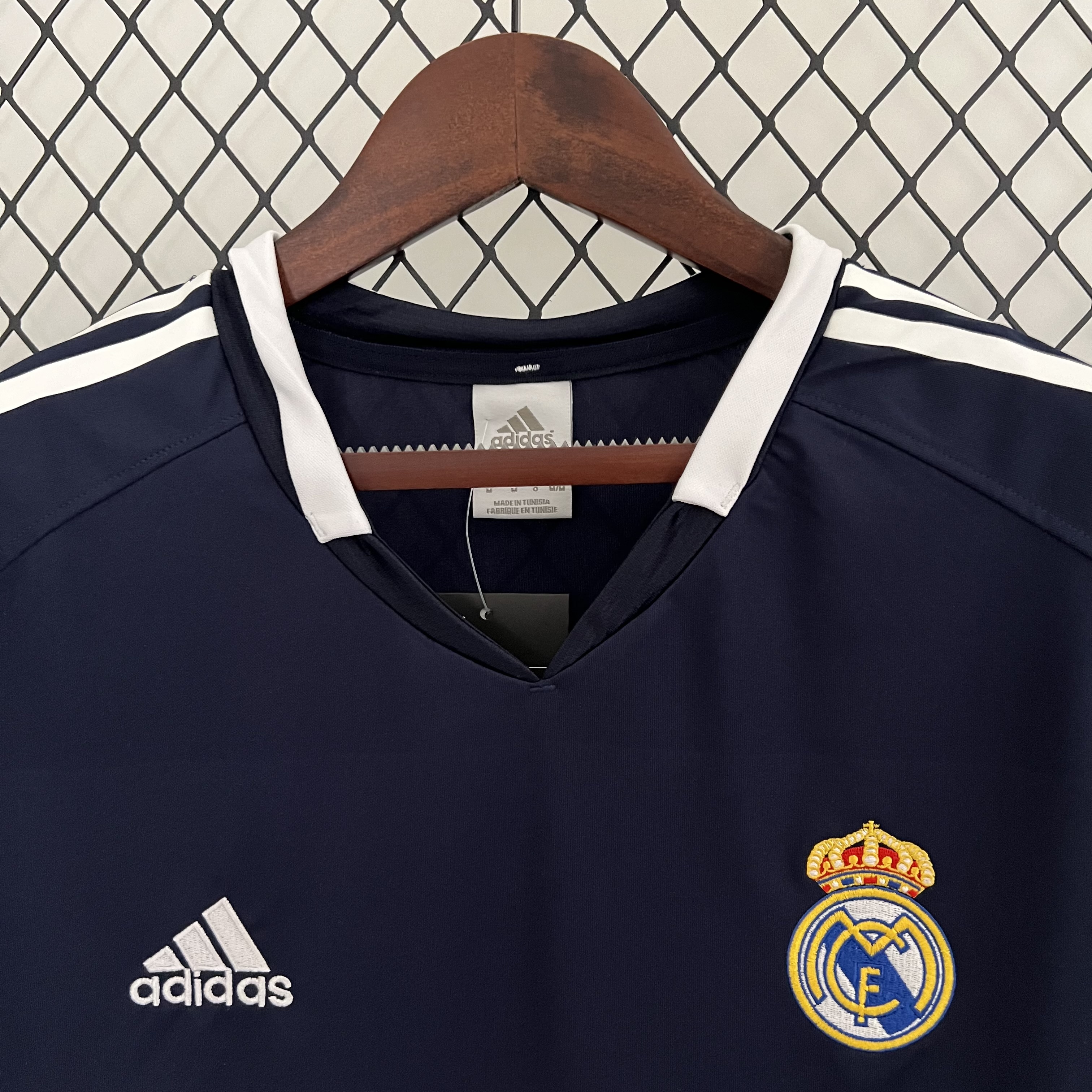 Retro Real Madrid 04-05 Away Stadium Jersey - ManixJersey