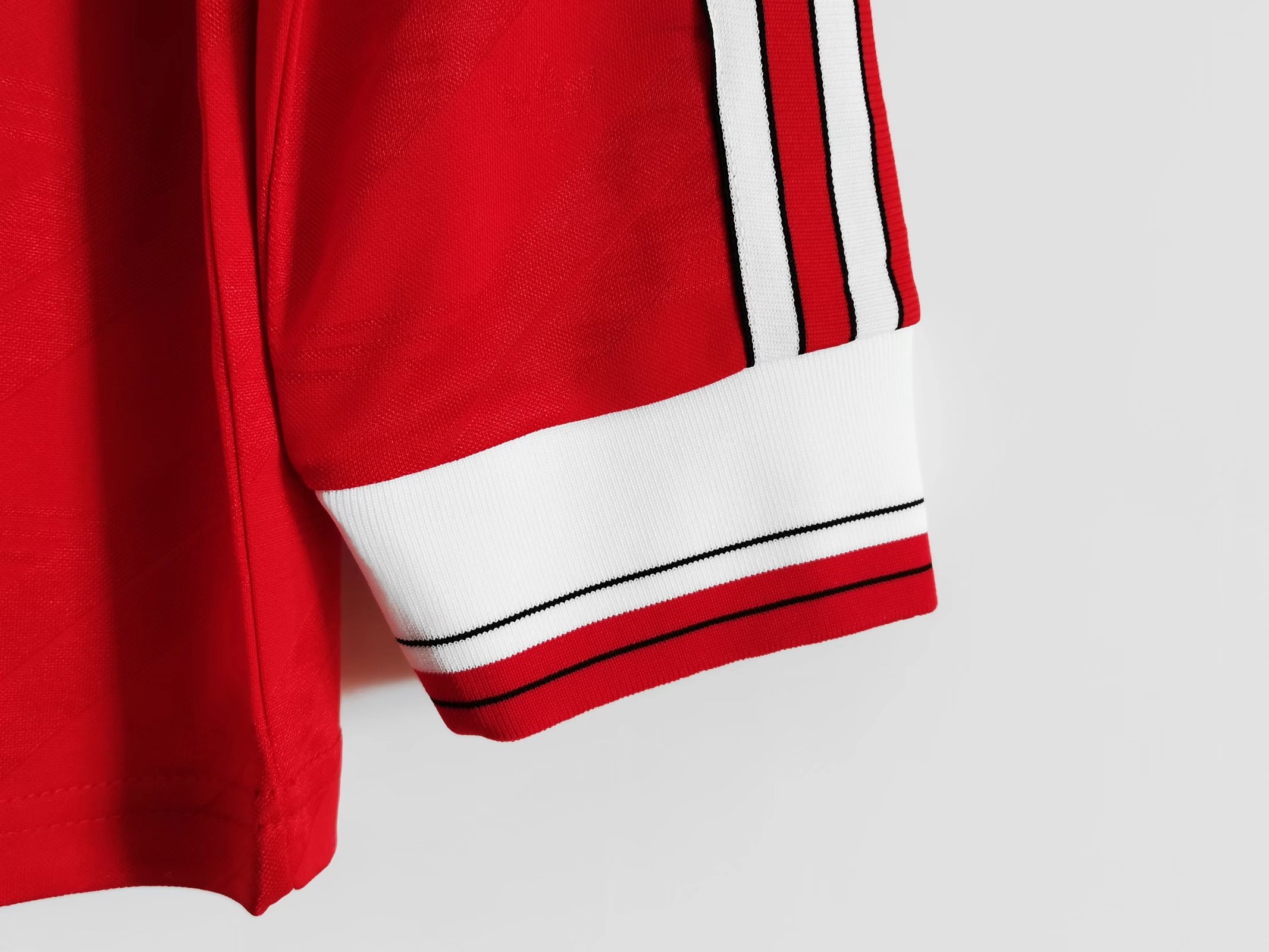 Manchester United Retro 86-88 Home Long Sleeve Jersey - ManixJersey