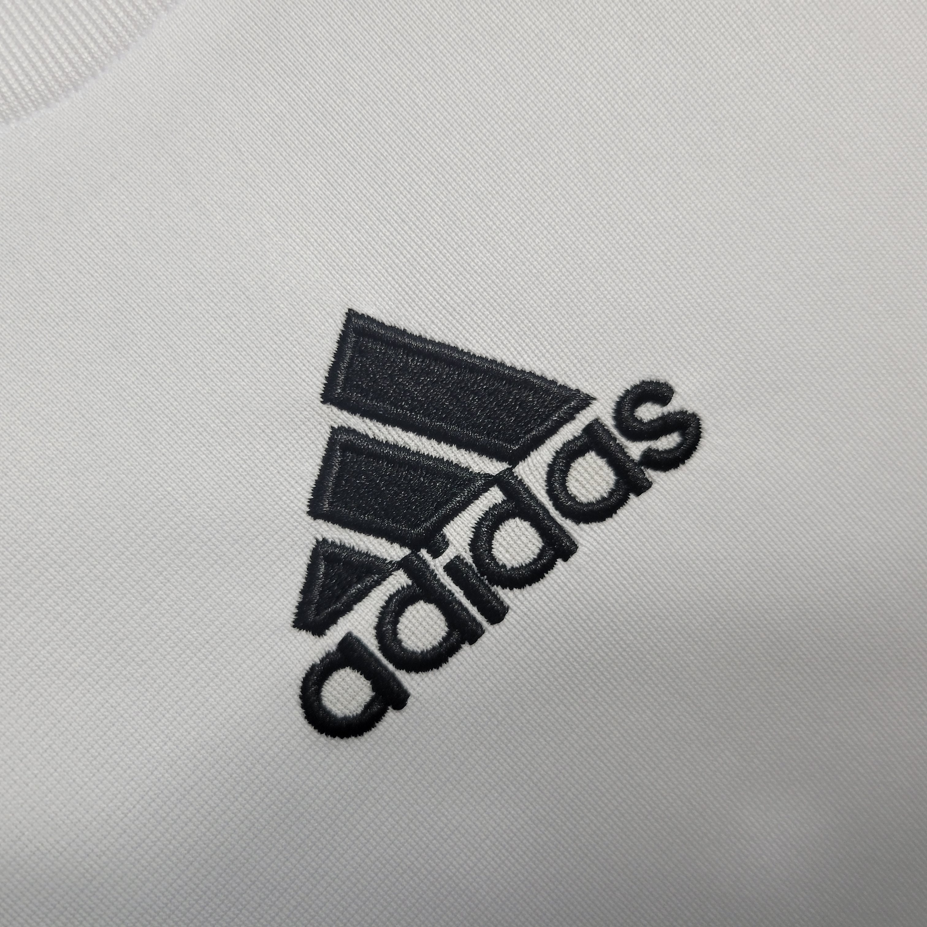 Retro Real Madrid 09-10 Home Stadium Jersey - ManixJersey