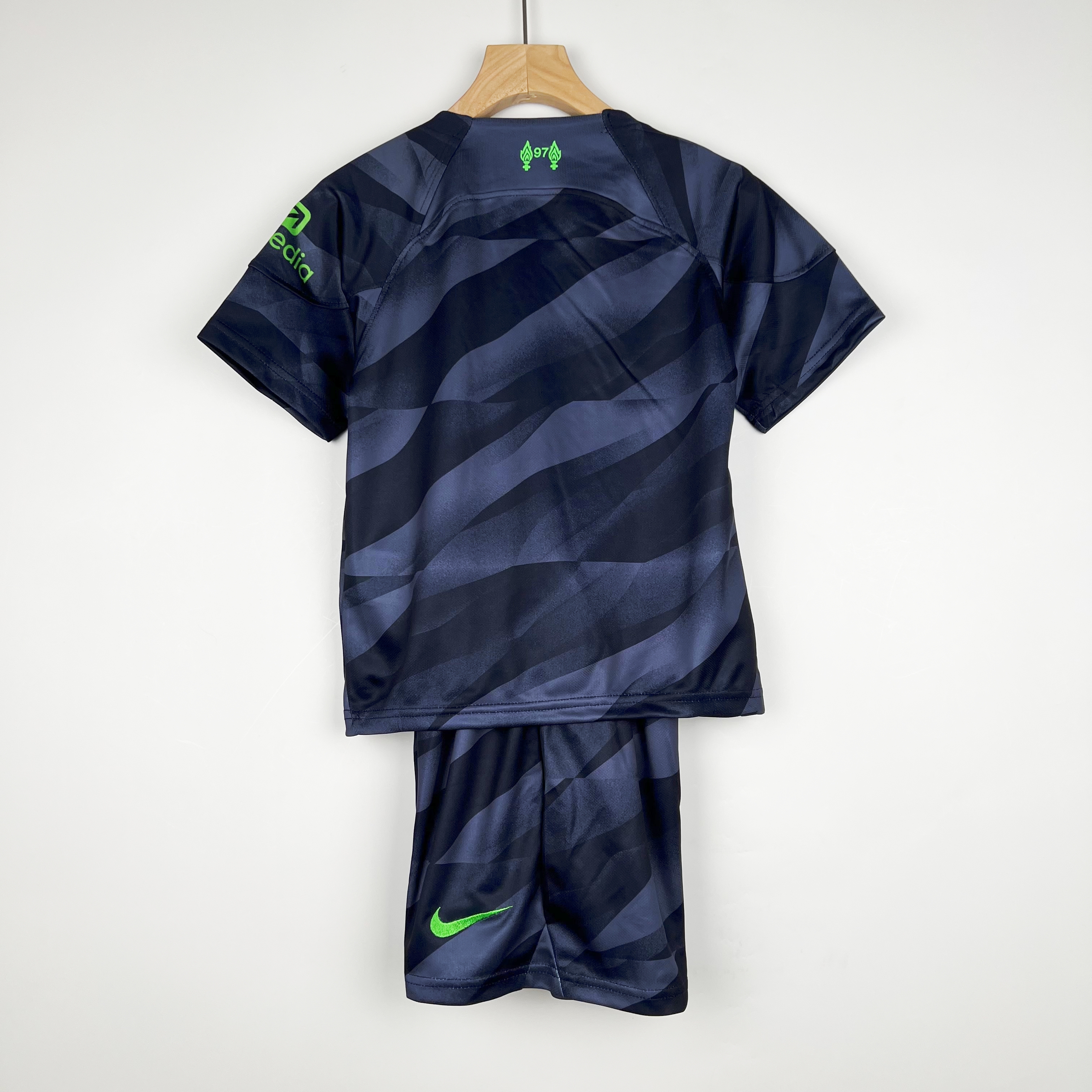 Liverpool 23-24 Black Goalkeeper Kids Kit - ManixJersey