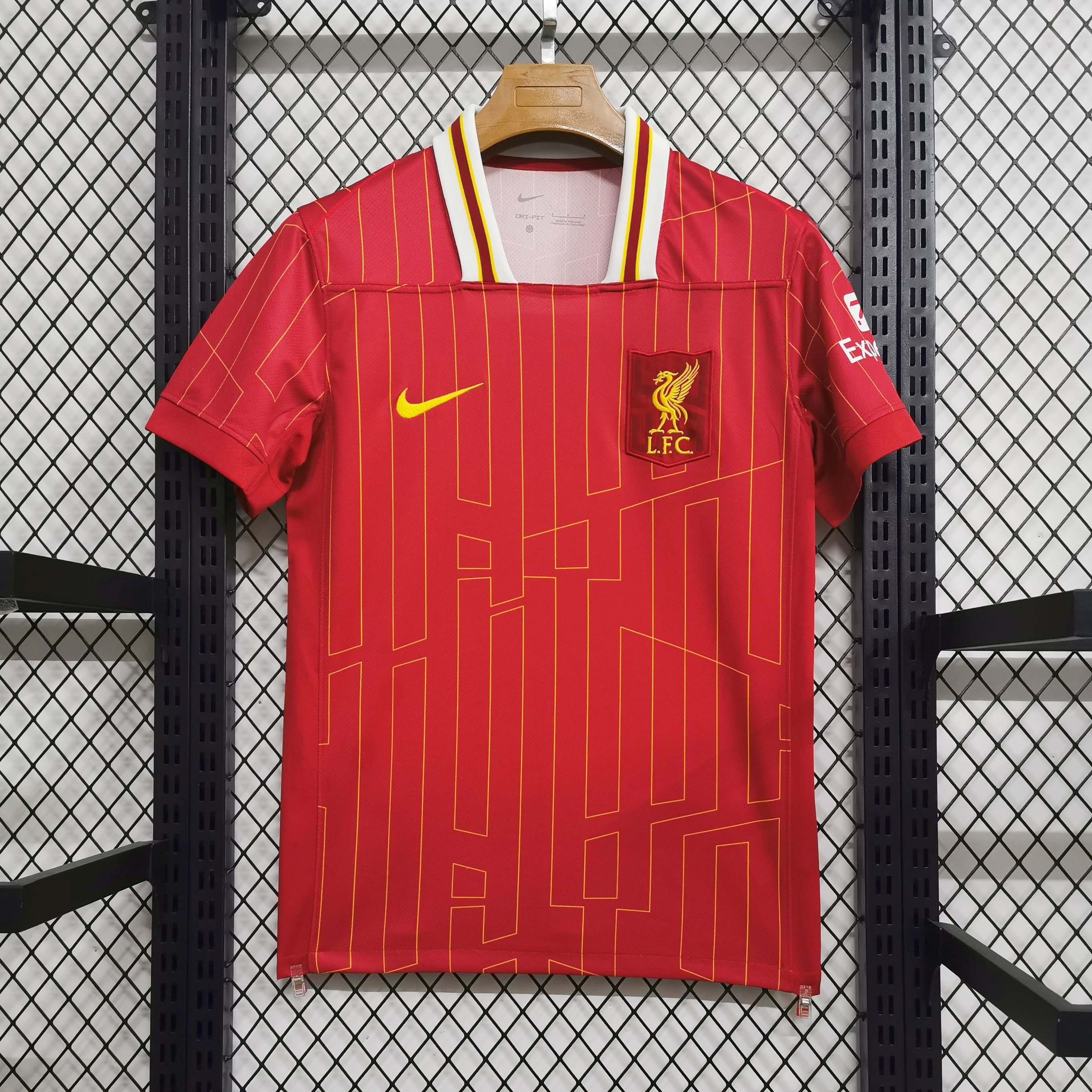 Liver.pool 24-25 Home Stadium Jersey - Fans Version - ManixJersey