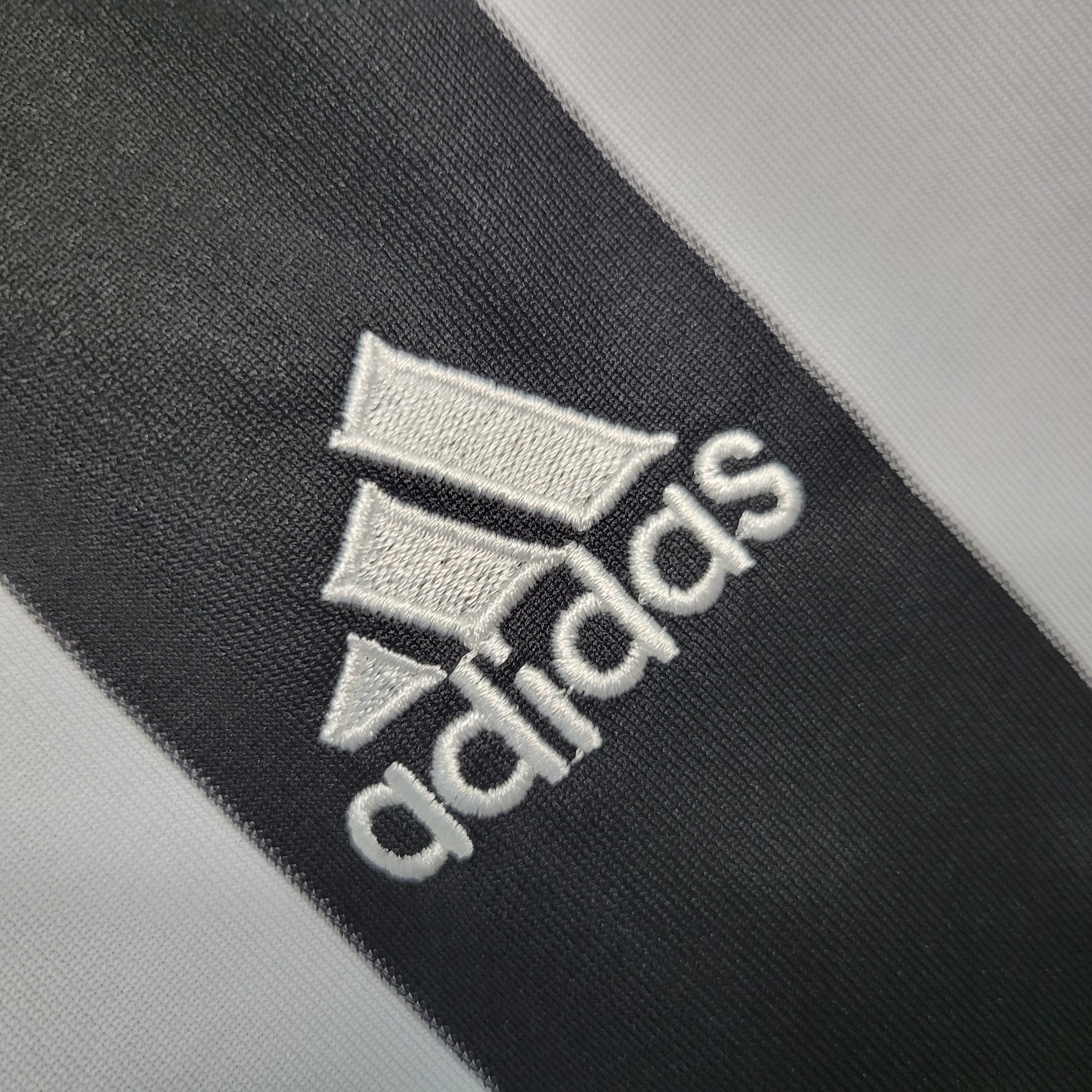 Retro Newcastle United 04-06 Home Stadium Jersey - ManixJersey