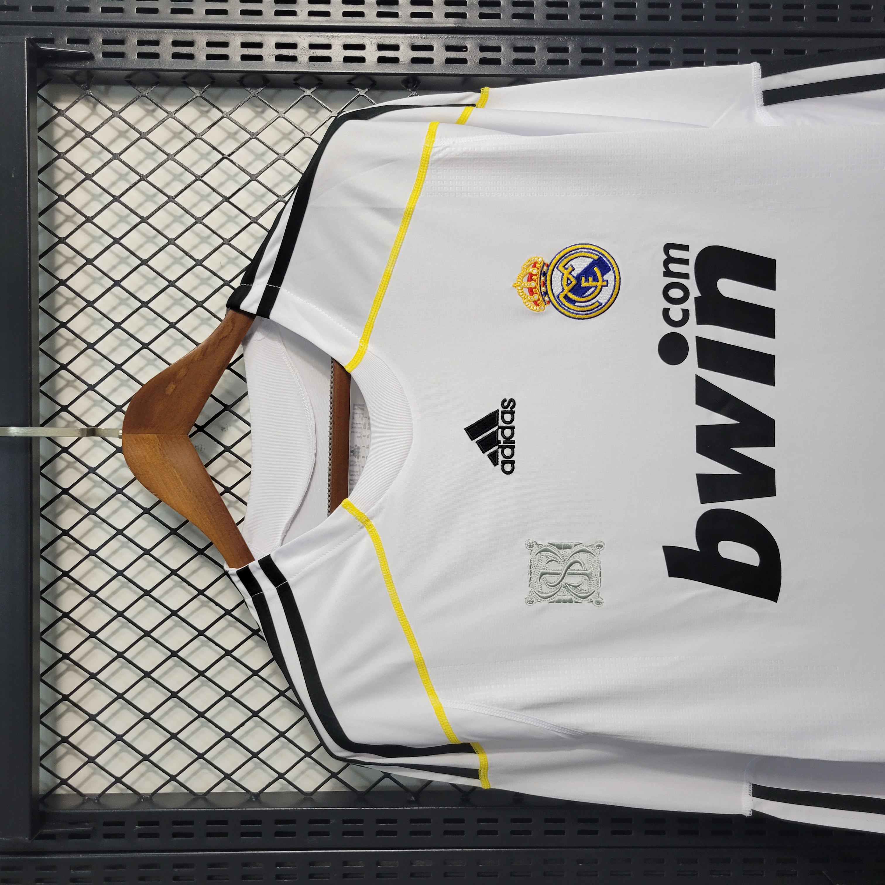 Retro Real Madrid 09-10 Home Stadium Long Sleeve Jersey - ManixJersey