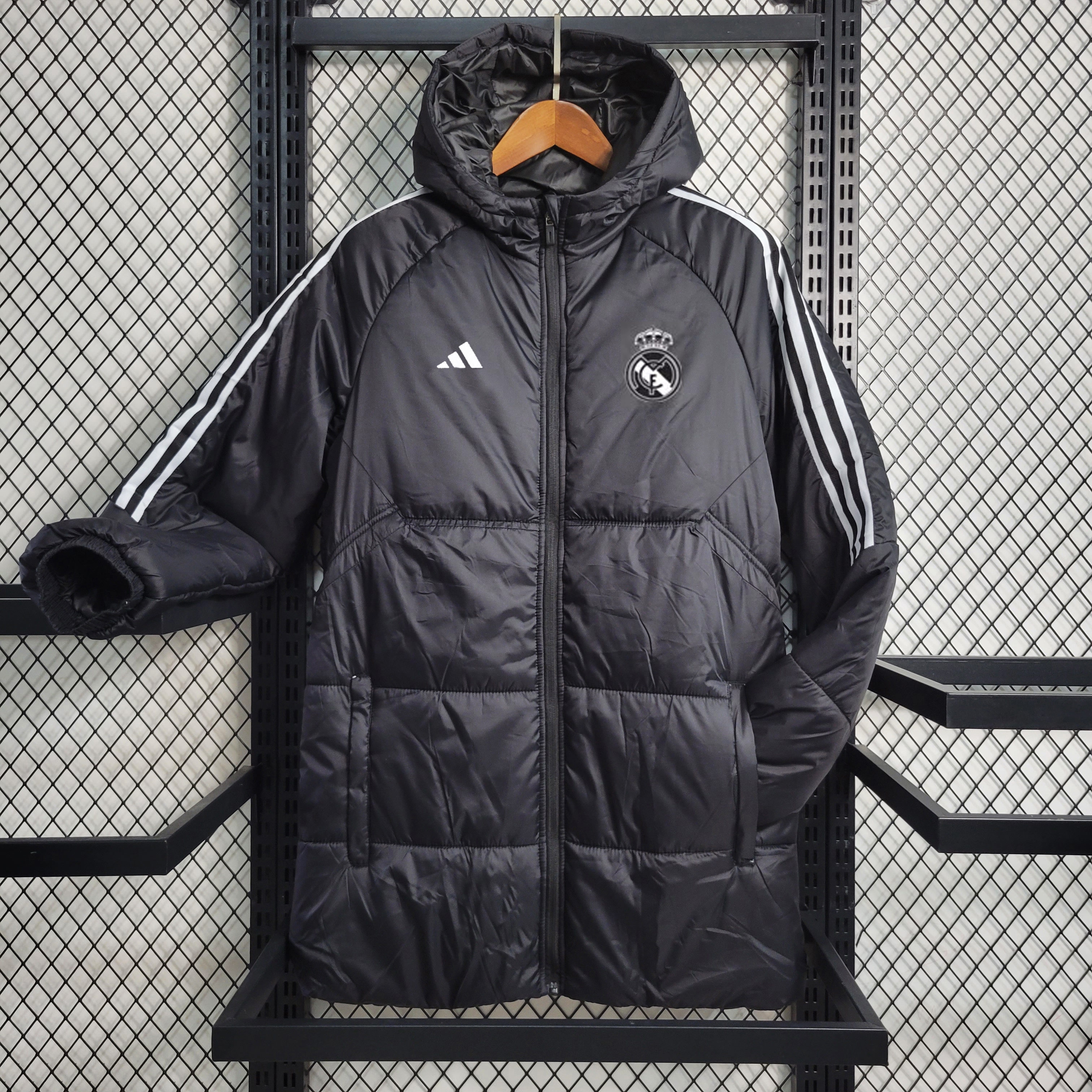 Real Madrid 23-24 Men's Hooded Thermal Cotton Jacket - Black - ManixJersey