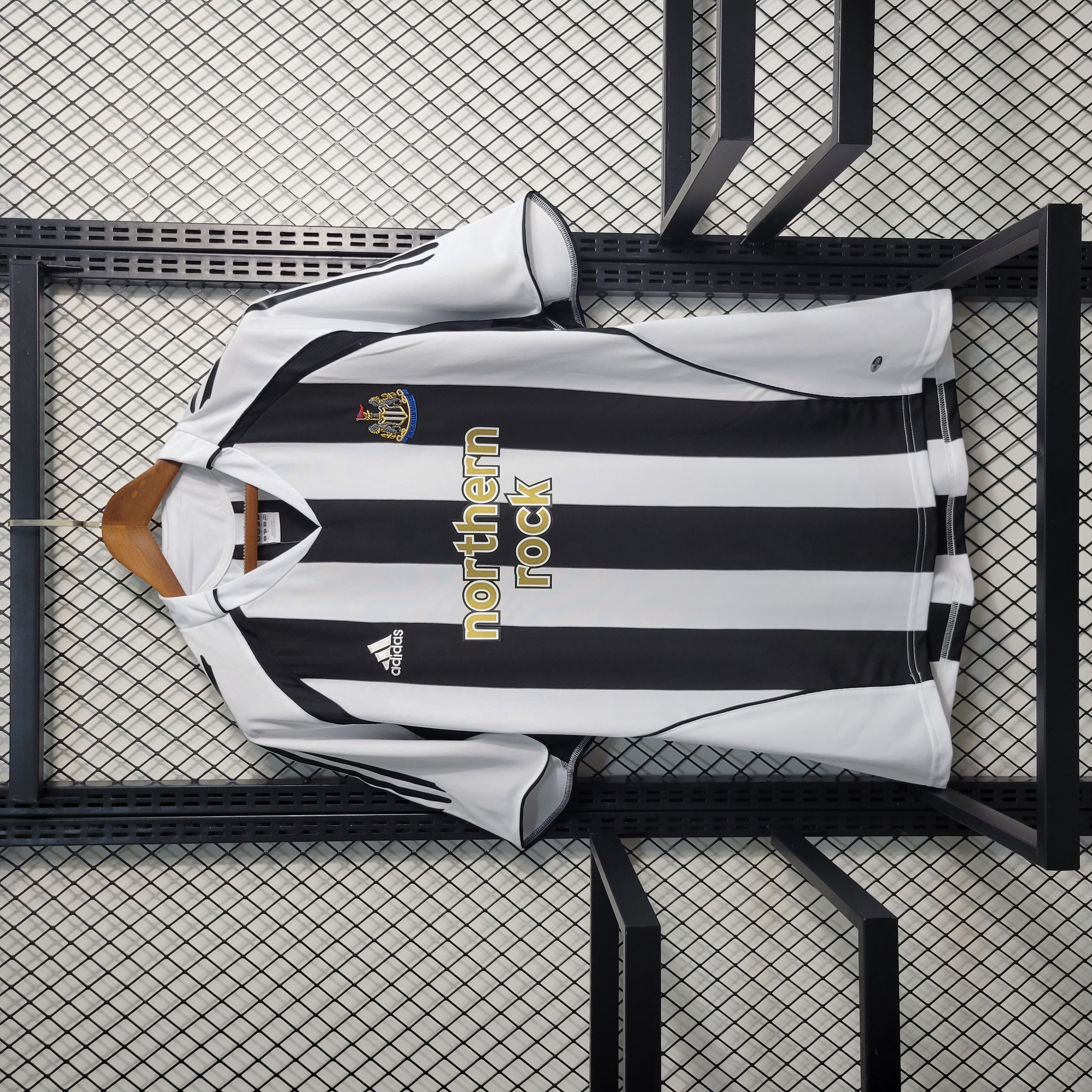 Retro Newcastle United 04-06 Home Stadium Jersey - ManixJersey