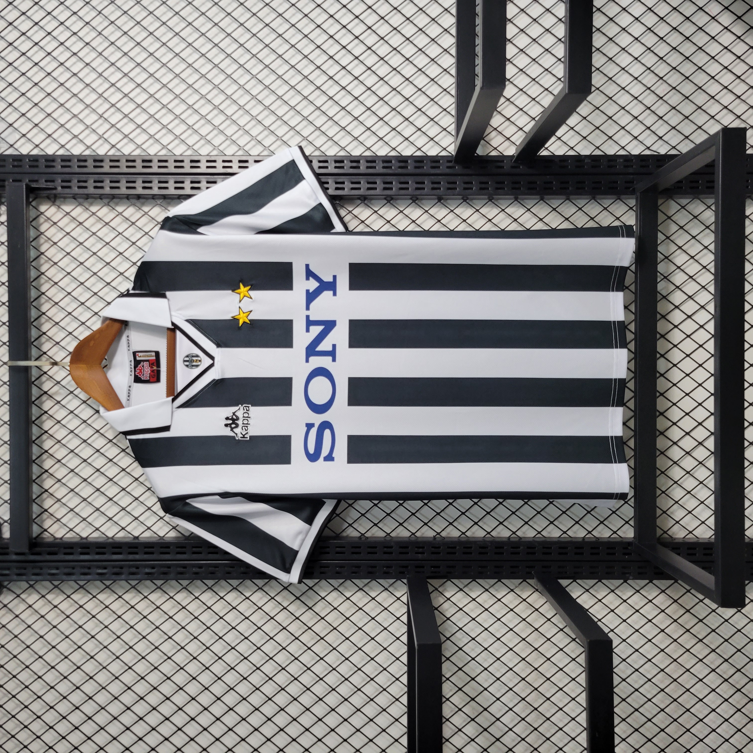 Retro Juventus 1995-97 Home Stadium Jersey - ManixJersey