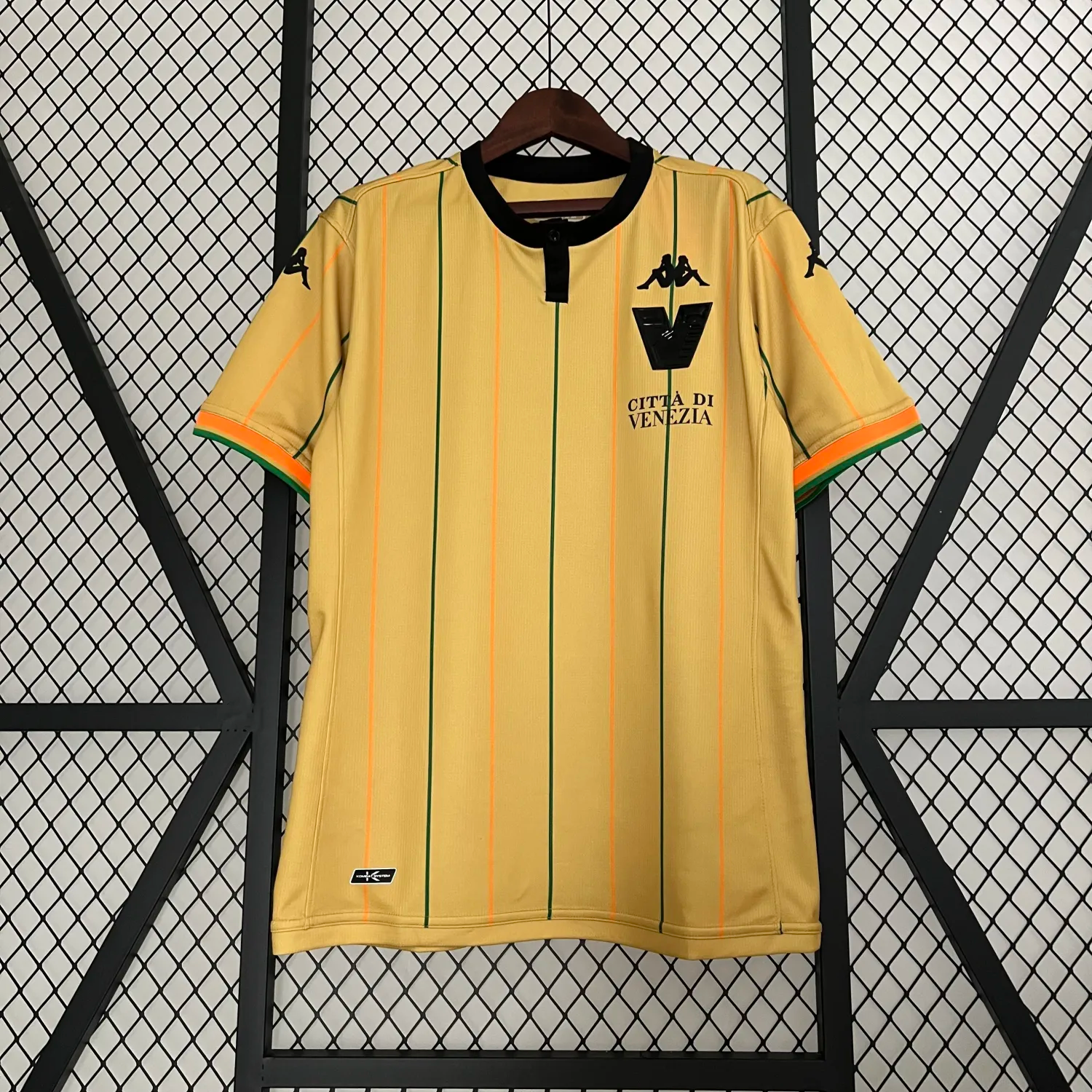 Venezia 23-24 Pre-Season GK 2 Jersey - Fans Version - ManixJersey
