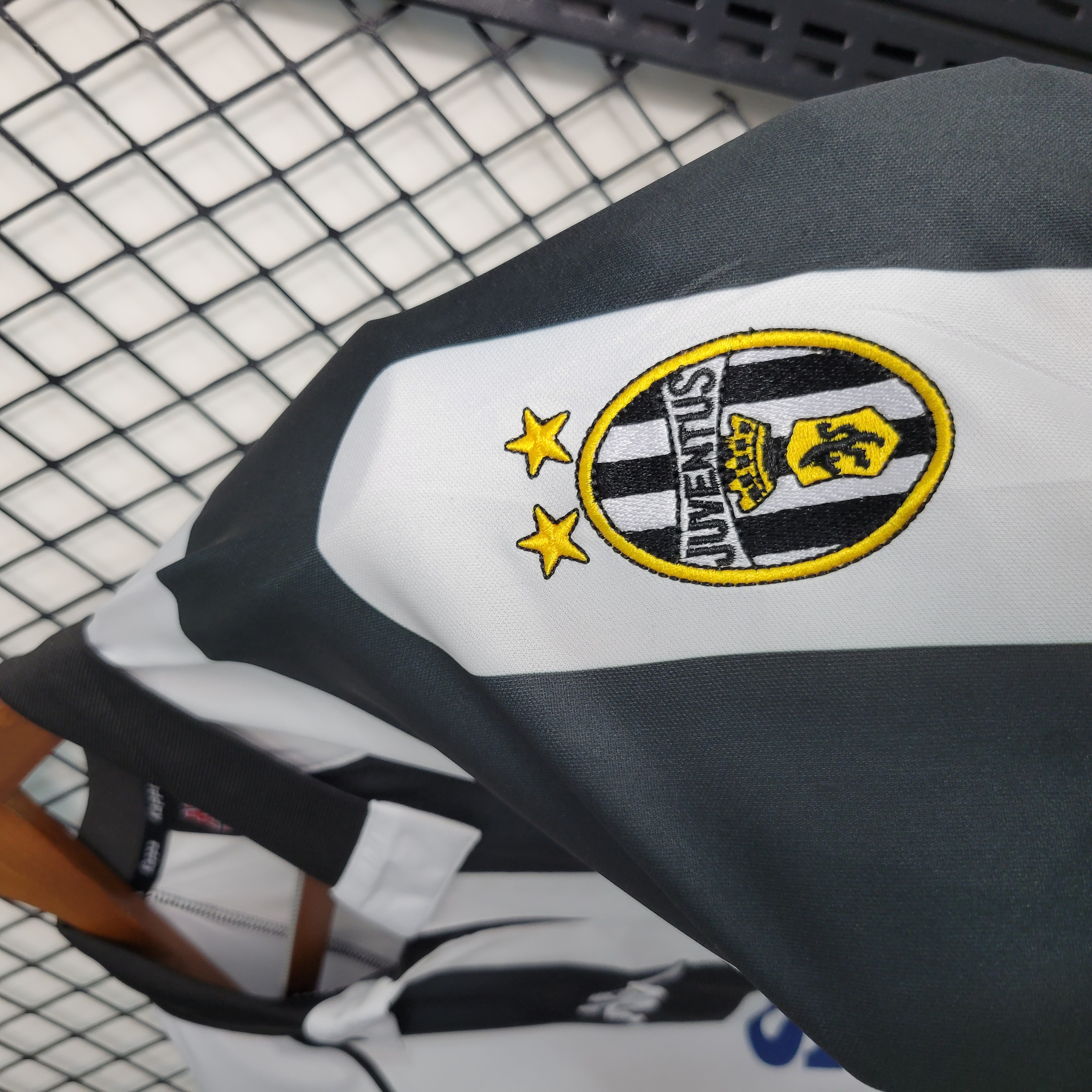 Retro Juventus 1997-98 Home Stadium Jersey - ManixJersey