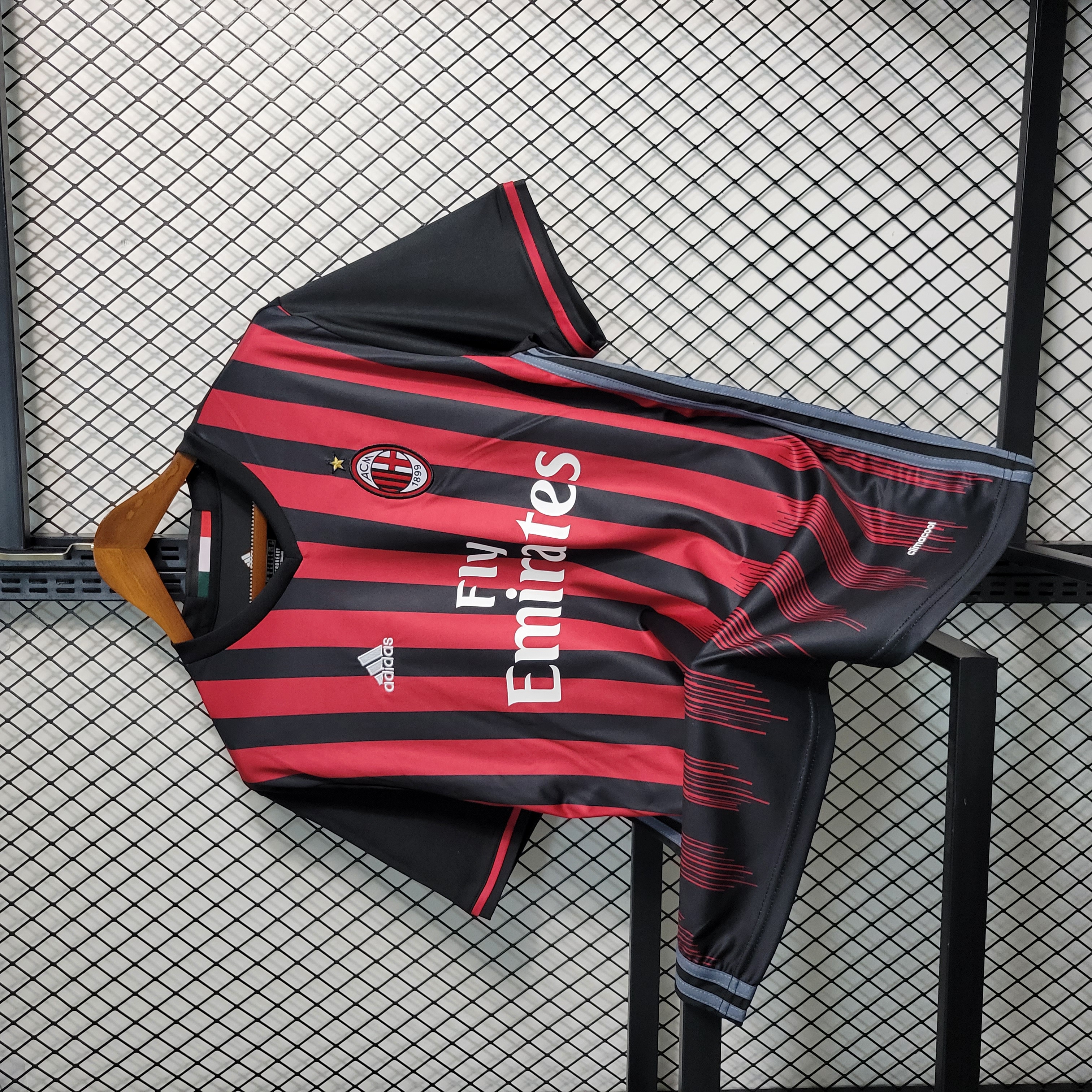 Retro AC Milan 2016-17 Home Stadium Jersey - ManixJersey