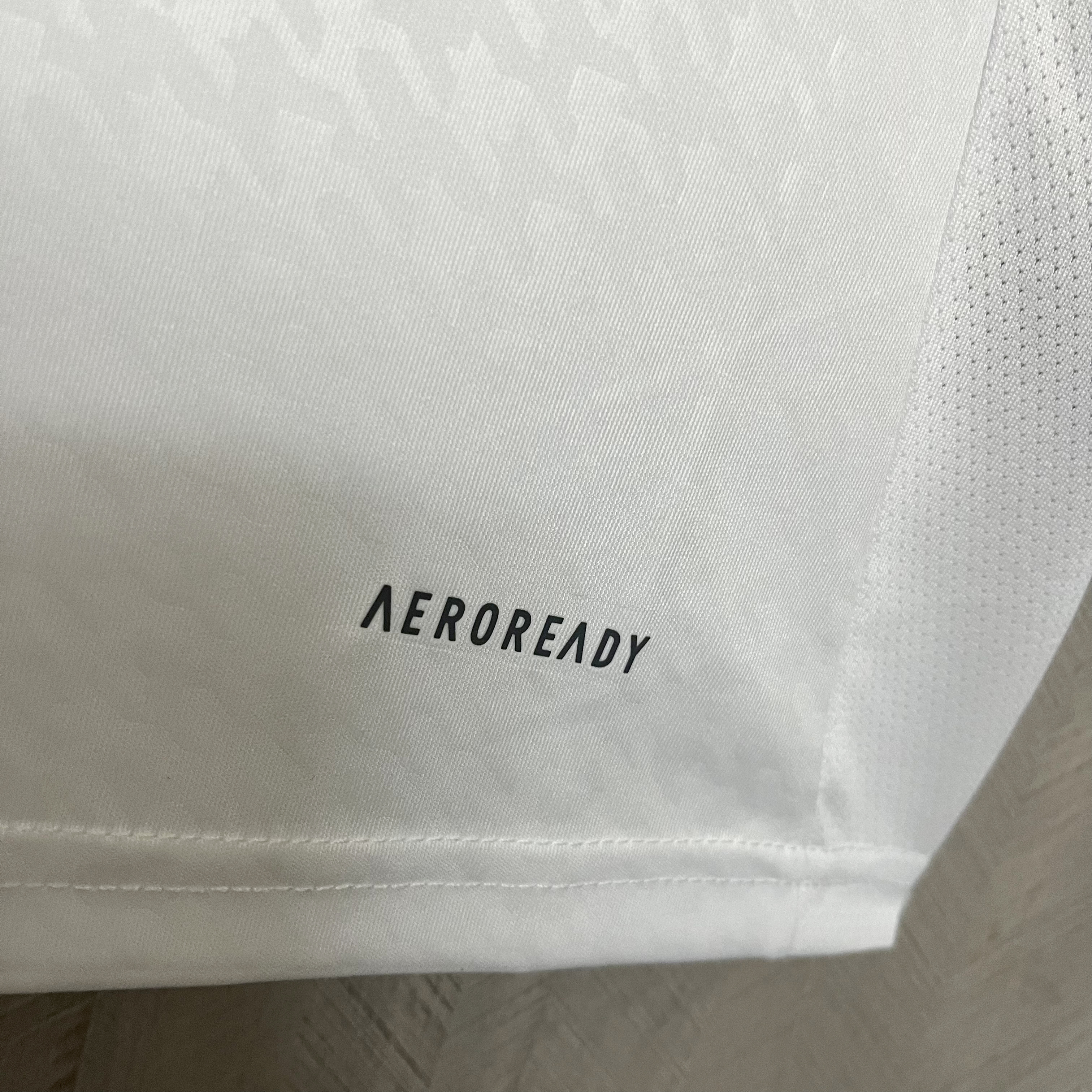 Real Madrid 24-25 Home Stadium Jersey - Fans Version - ManixJersey