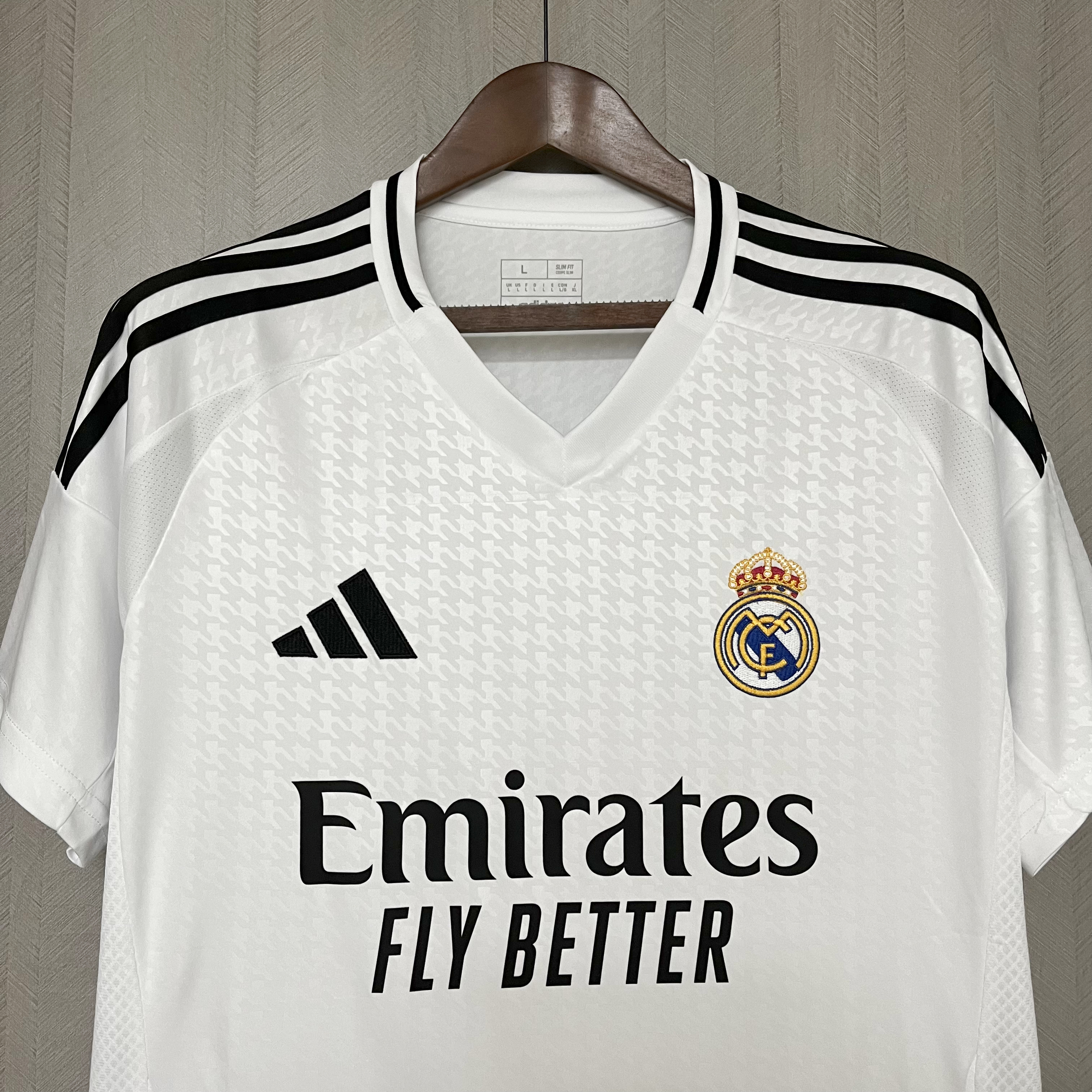 Real Madrid 24-25 Home Stadium Jersey - Fans Version - ManixJersey