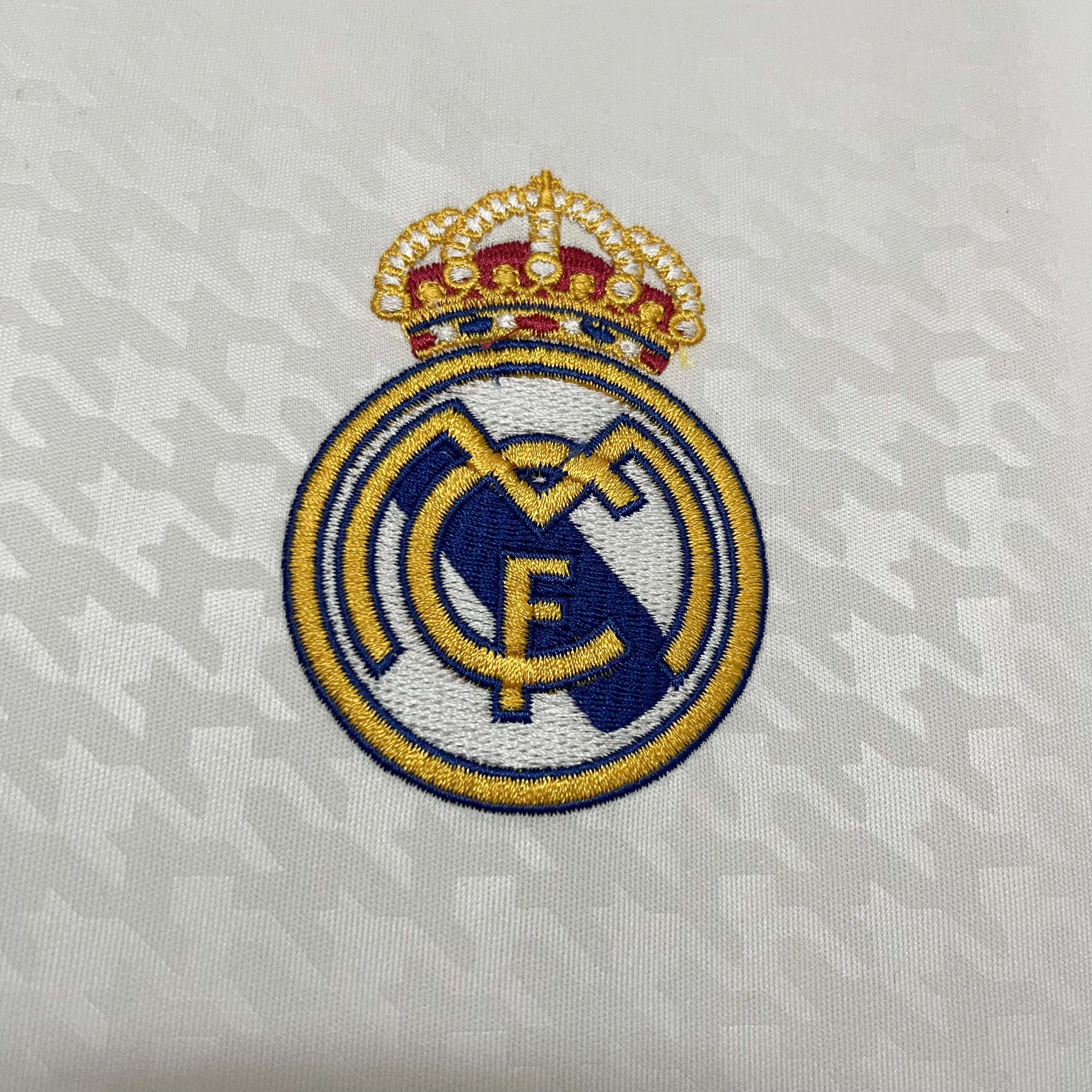 Real Madrid 24-25 Home Stadium Jersey - Fans Version - ManixJersey