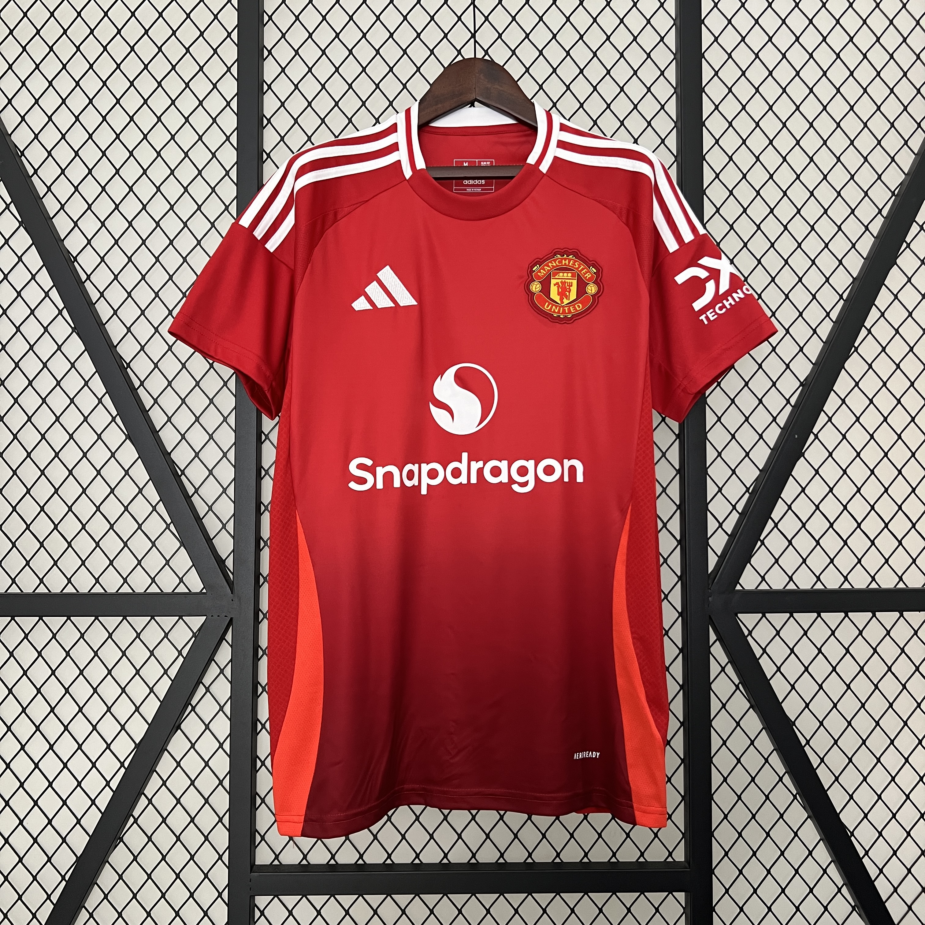 Manchester United 24-25 Home Stadium Jersey - Fans Version - ManixJersey