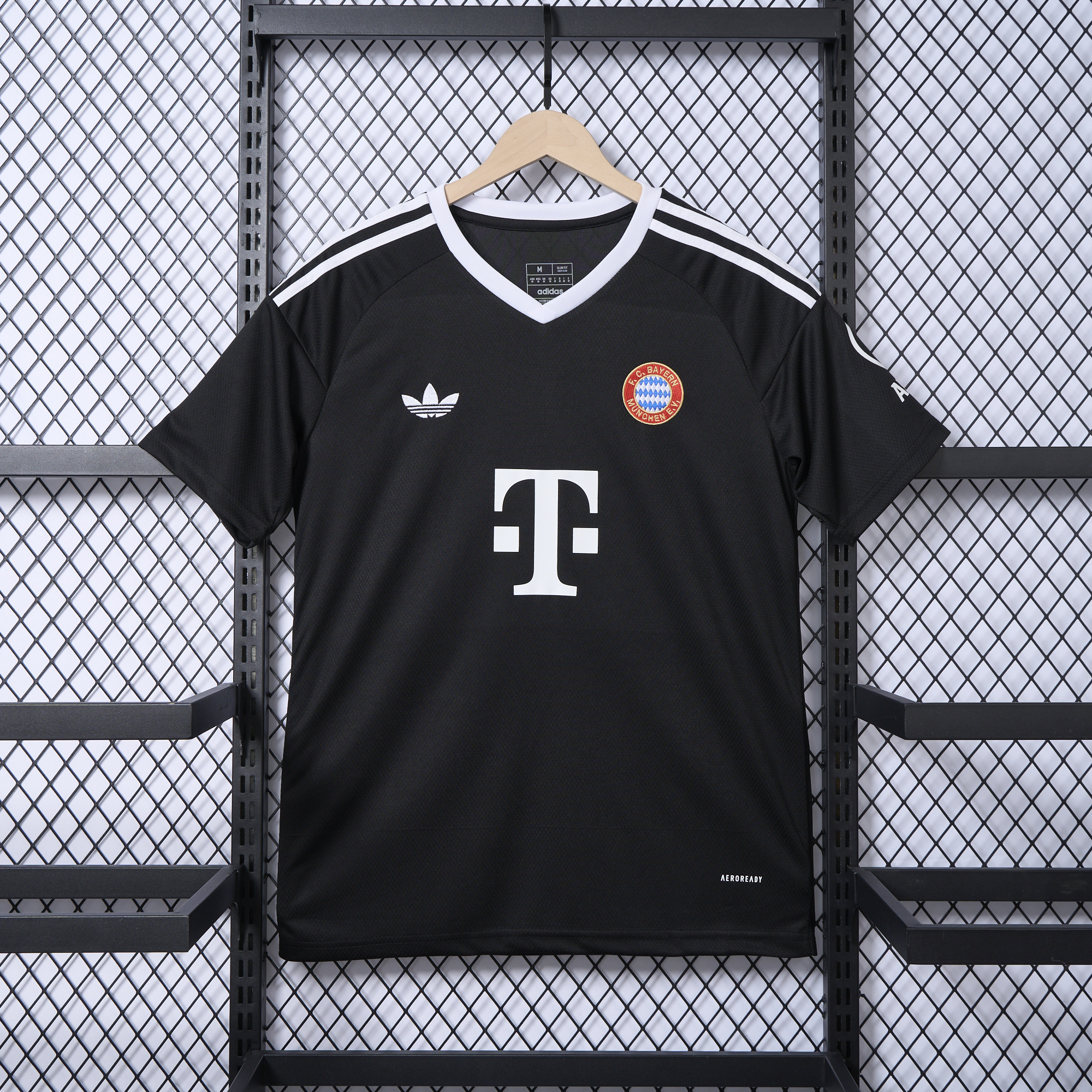 Bayern Munich 24-25 Third Goalkeeper Black Jersey - Fans Version - ManixJersey