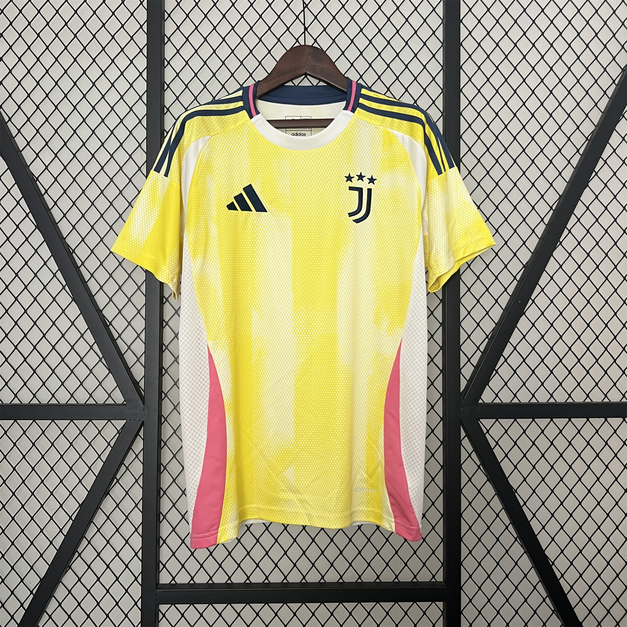 Juventus 24-25 Away Jersey - Fans Version - ManixJersey