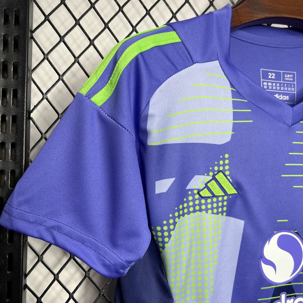 Manchester United 24-25 Purple Goalkeeper Kids Kit - ManixJersey