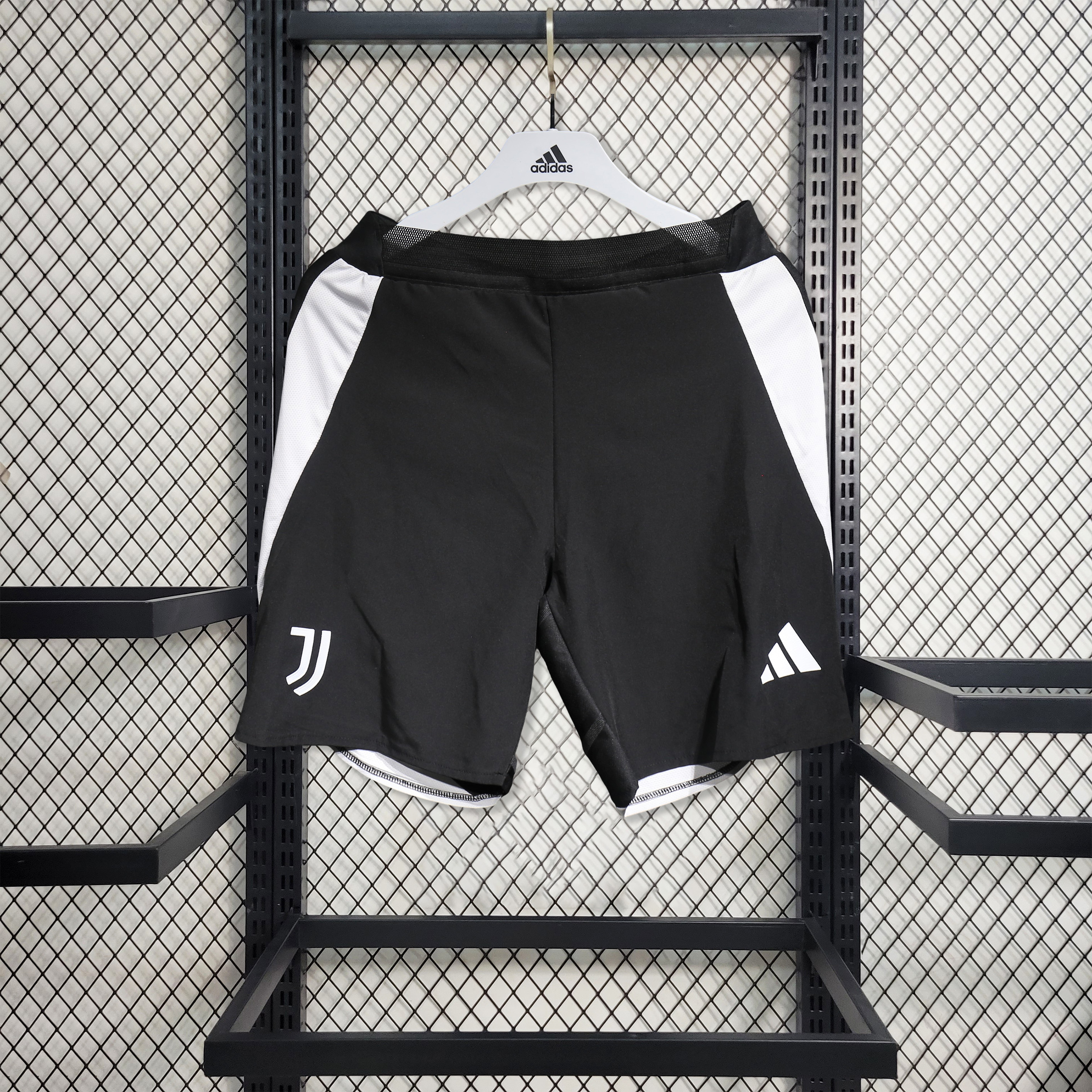 Juventus 24-25 Home Shorts - Player Version - ManixJersey