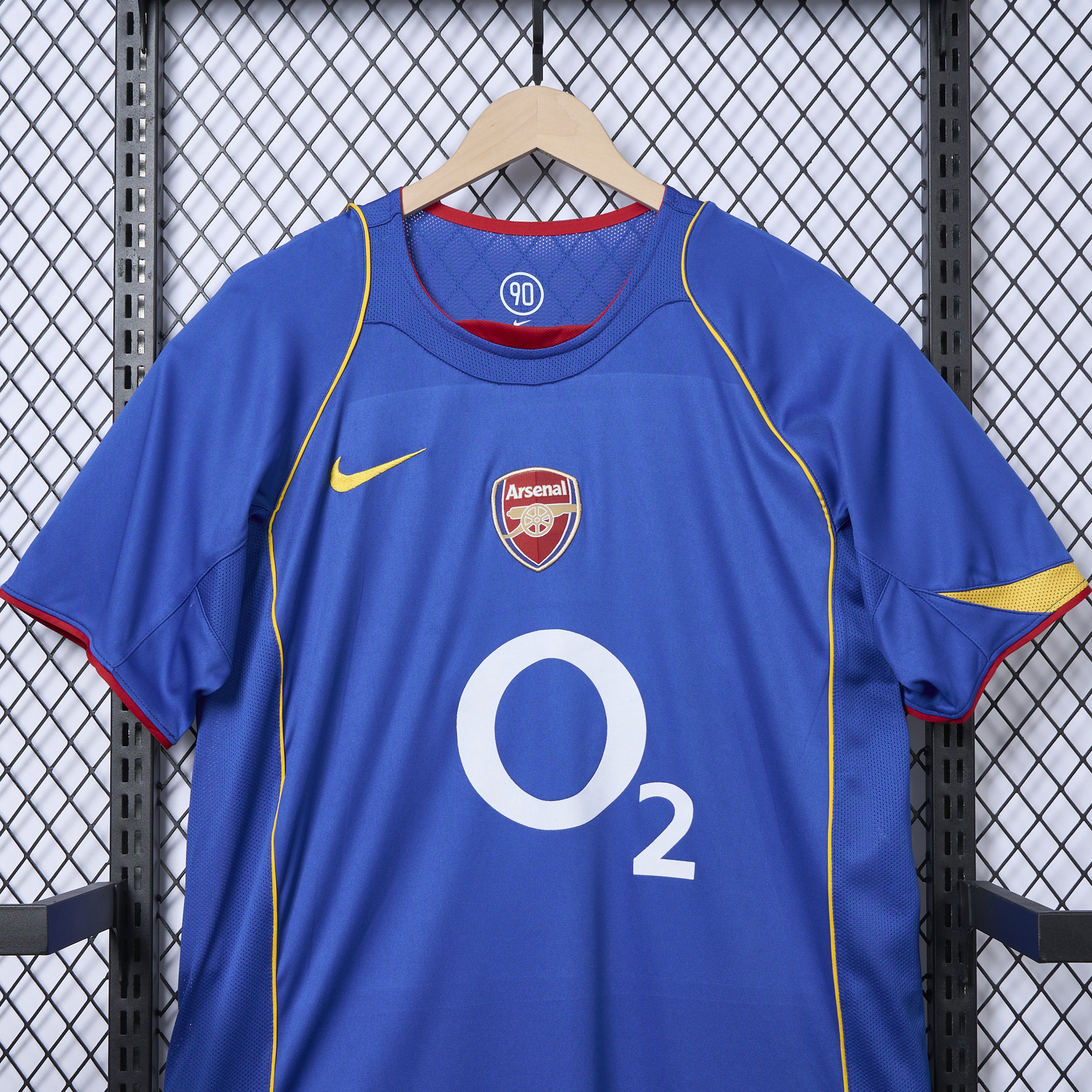 Retro Arsenal 2004-05 Away Stadium Jersey - ManixJersey