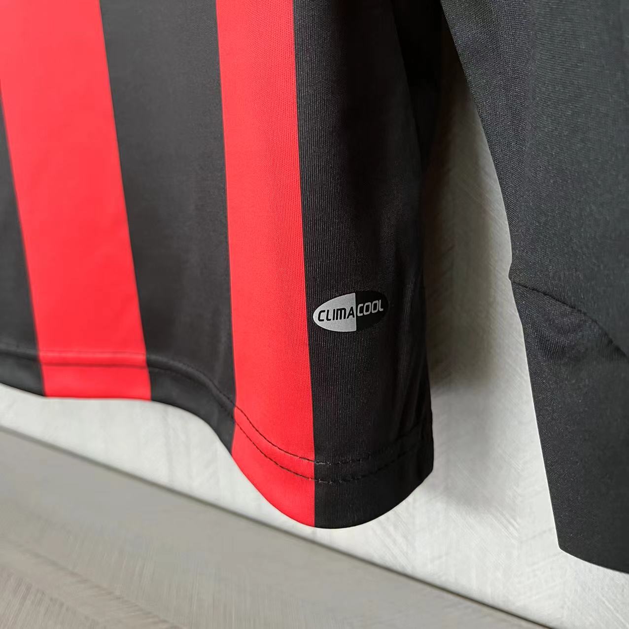 Retro AC Milan 2008-09 Home Long Sleeve Jersey - ManixJersey