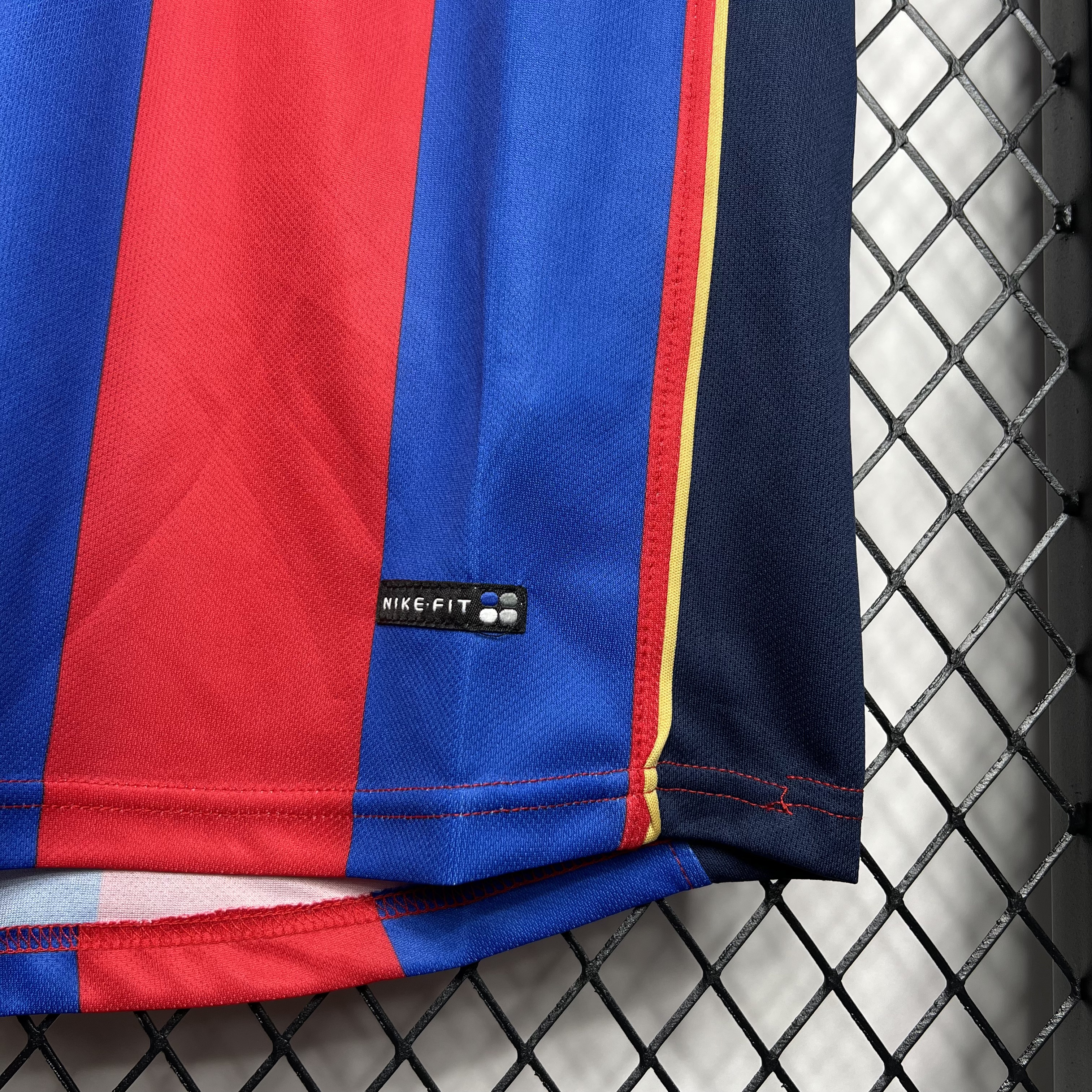 B.A.R.S.A Retro 01-02 Home Stadium Jersey - ManixJersey