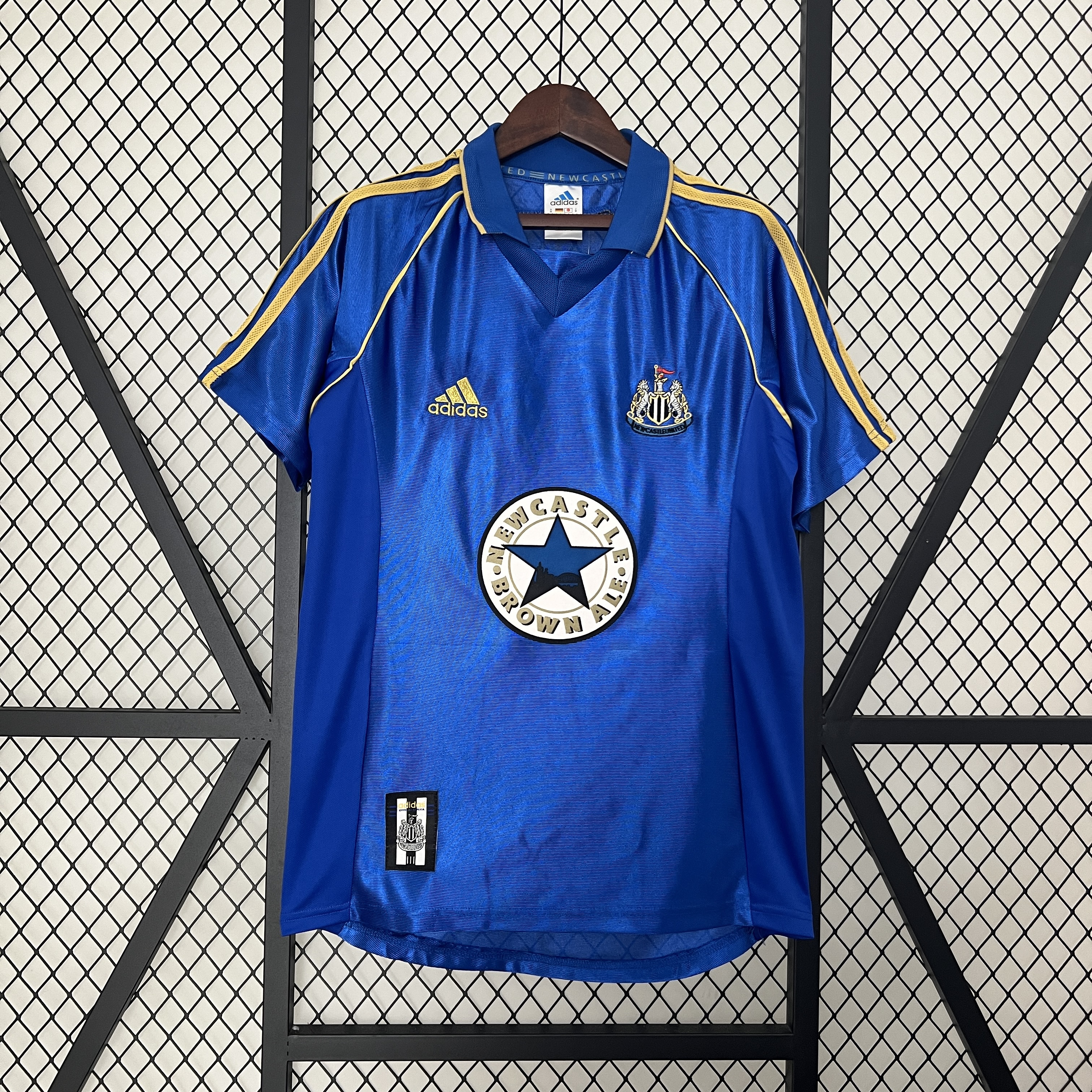 Retro Newcastle United 1998-99 Away Stadium Jersey - ManixJersey